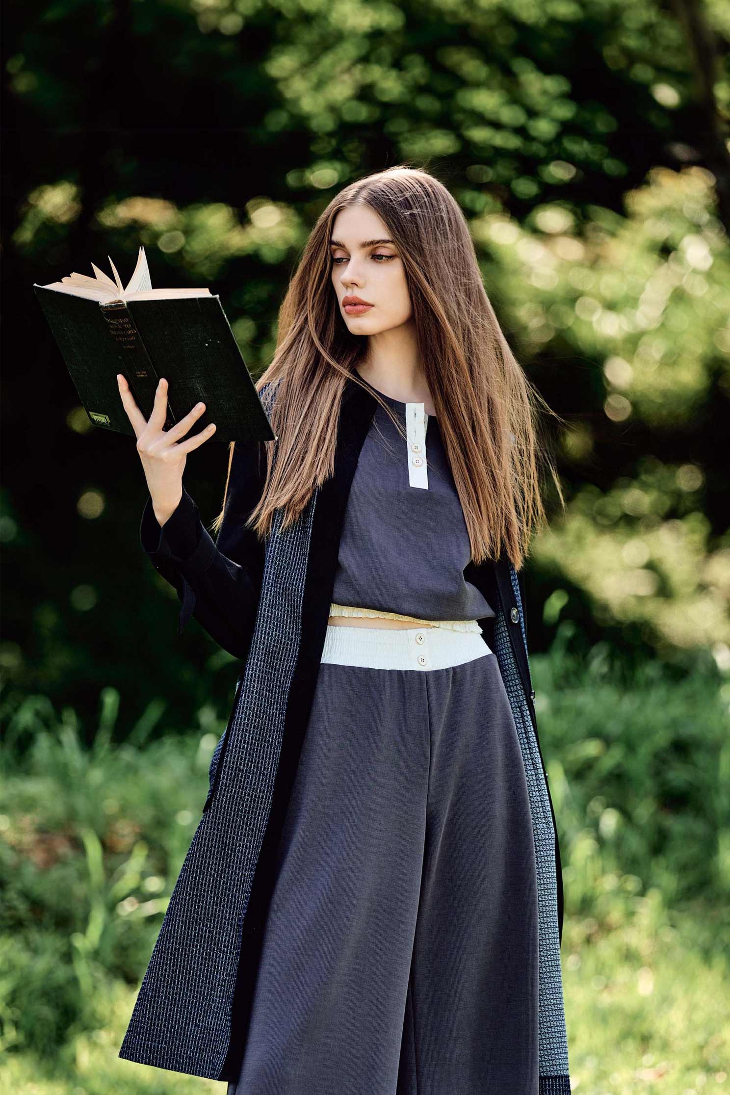 粉末灰背心上衣粉末灰背心上衣,一般背心,一般背心馬甲,上衣,人氣商品,秋冬穿搭,背心