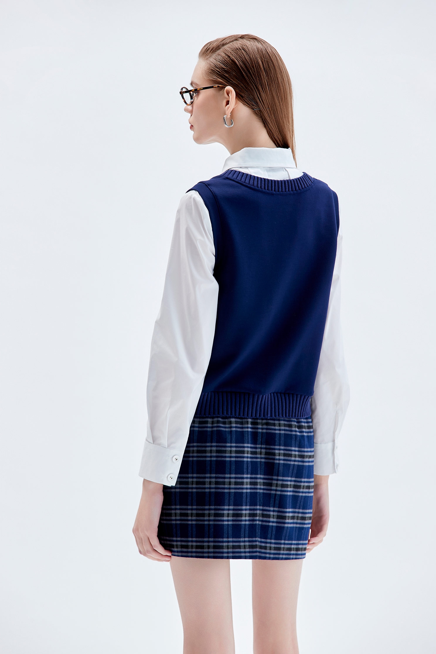 V領標語海軍藍背心V領標語海軍藍背心,一般背心,一般背心馬甲,人氣商品,秋冬穿搭,背心