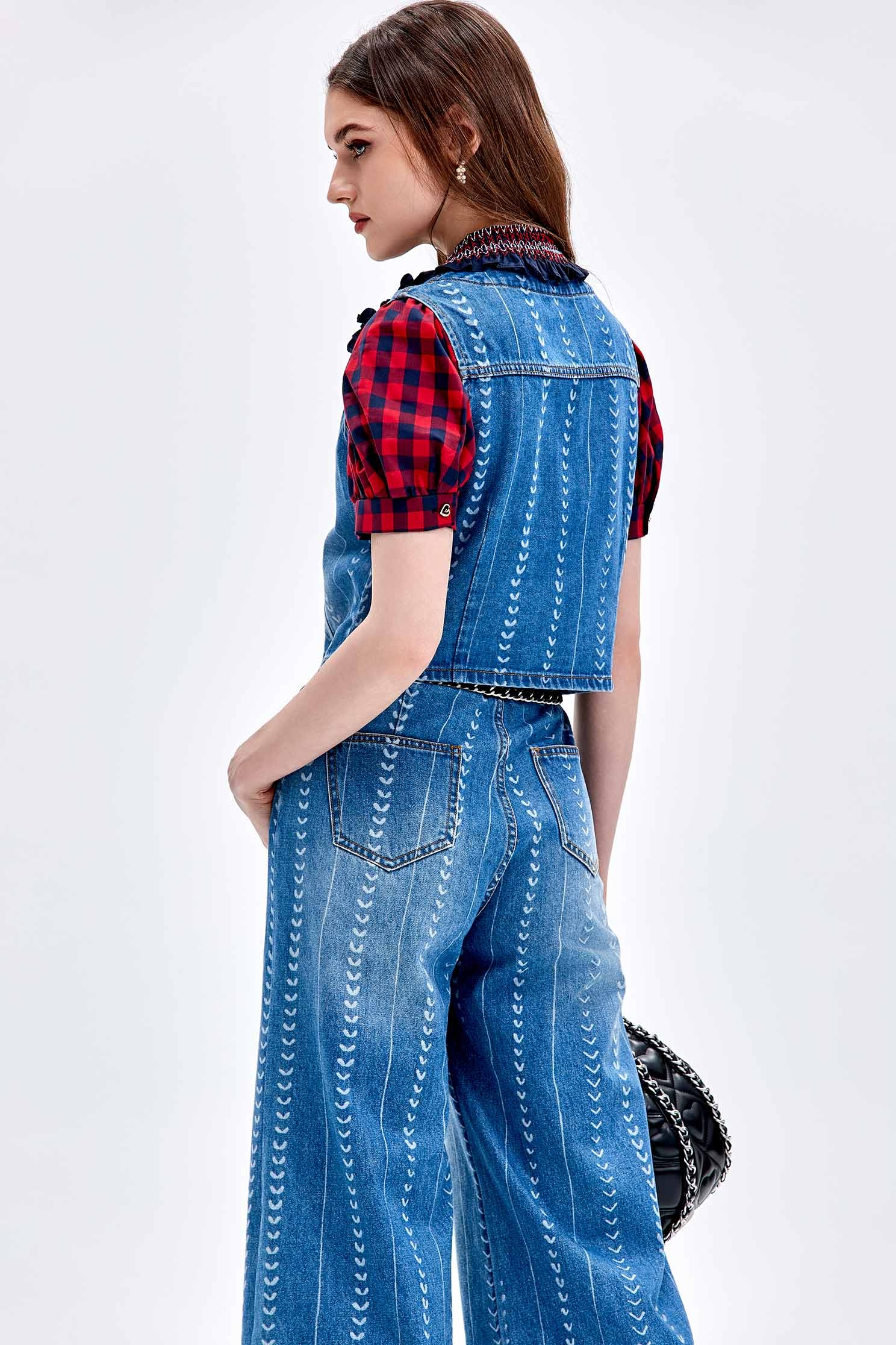 心型刺繡牛仔背心心型刺繡牛仔背心,一般背心,一般背心馬甲,刺繡,牛仔,秋冬穿搭,背心