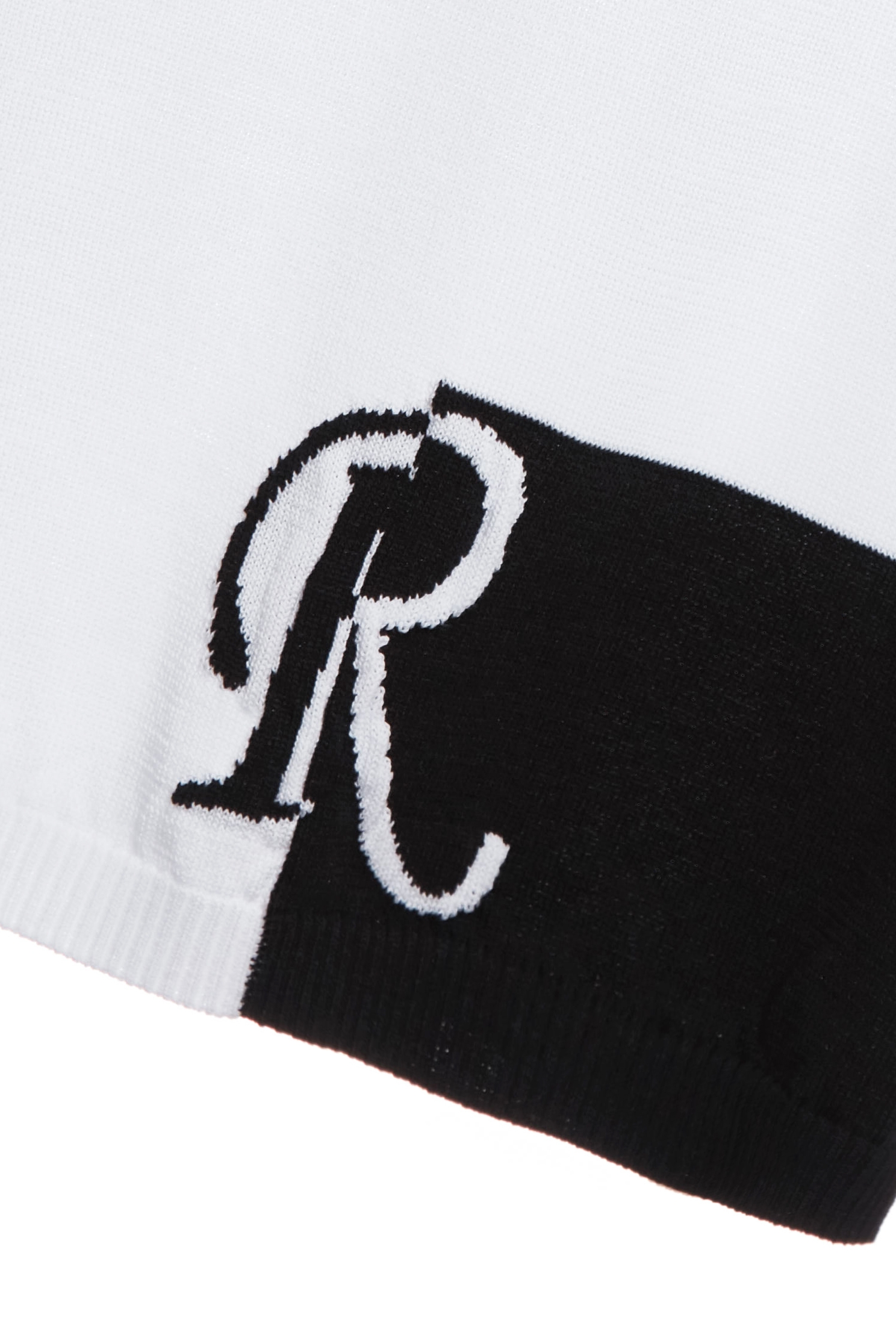 U領R字黑白撞色針織背心U領R字黑白撞色針織背心,一般背心,一般背心馬甲,春夏穿搭,無袖上衣,無袖背心,白色背心,約會特輯,背心,輕奢度假,輕奢渡假,針織,針織背心