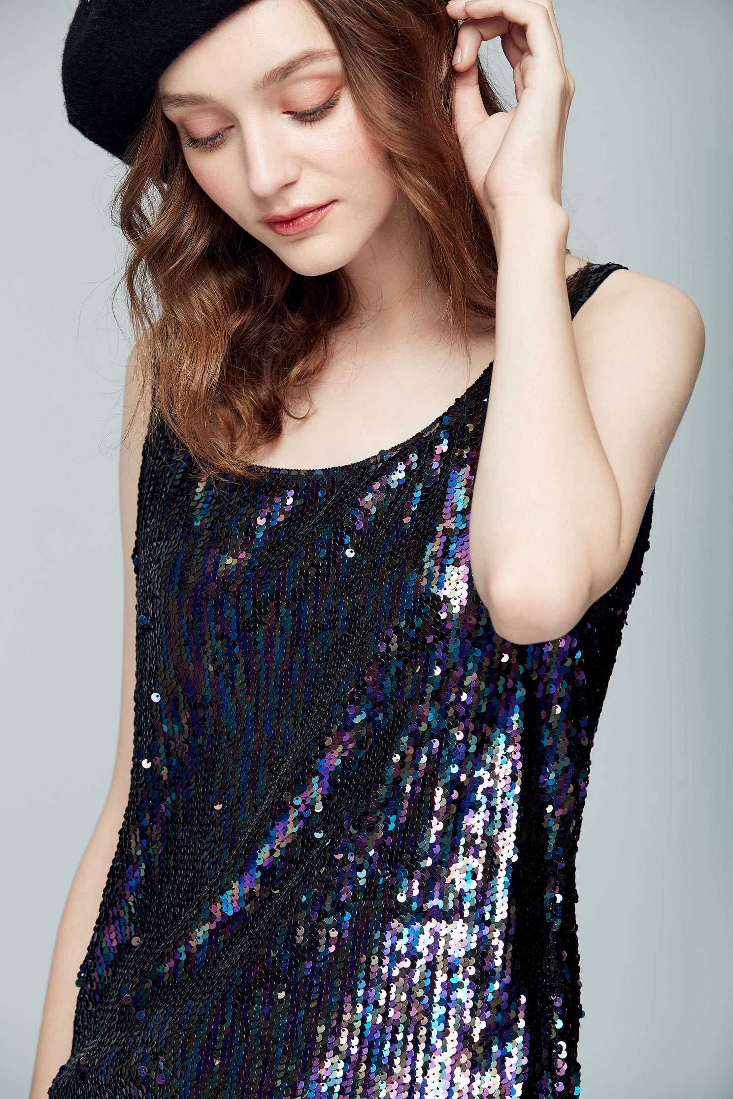 Chest-length sequined sleeveless vest,vest