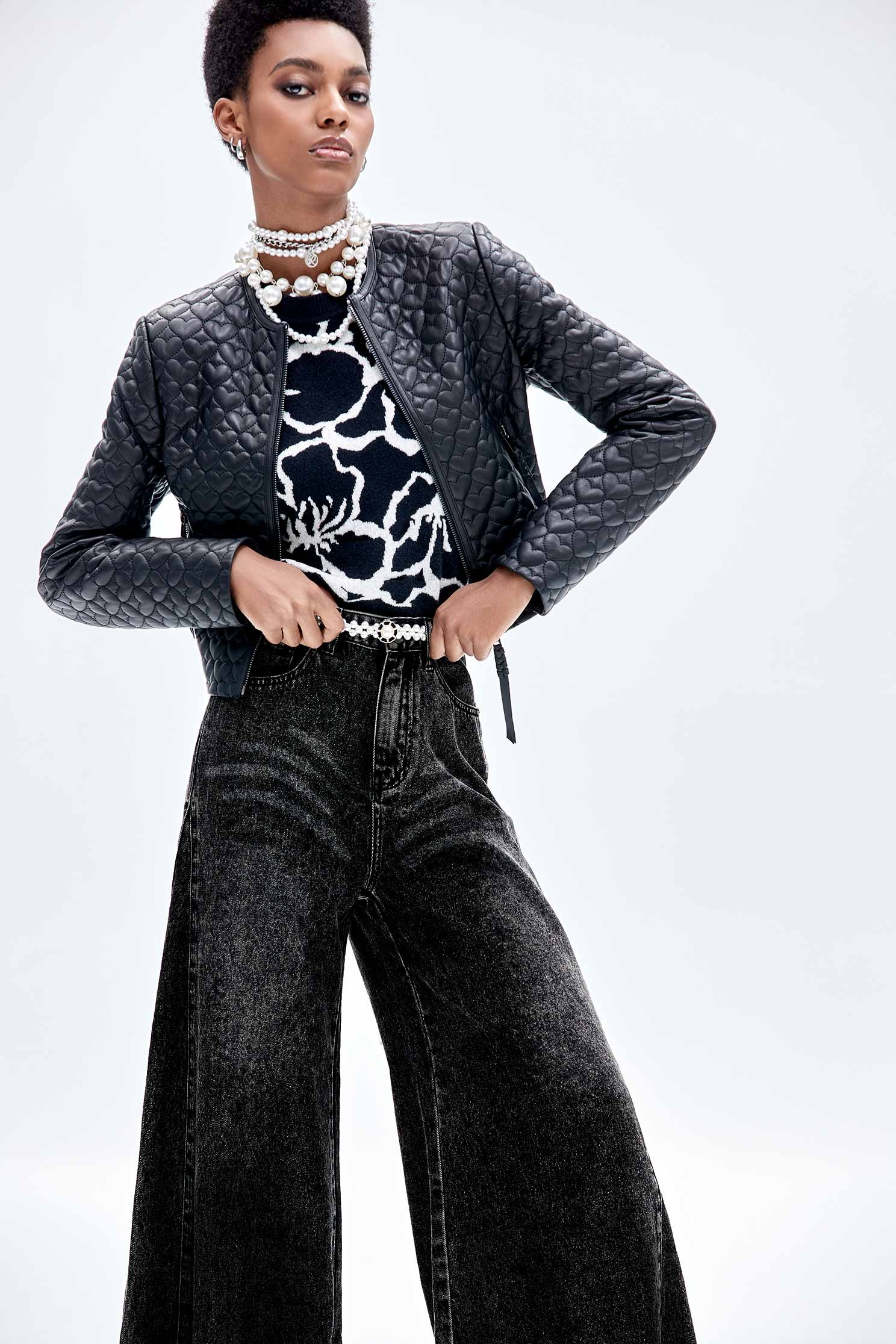 花卉褆花針織背心花卉褆花針織背心,一般背心,一般背心馬甲,上衣,小香風,秋冬穿搭,背心,花花世界,針織,針織背心