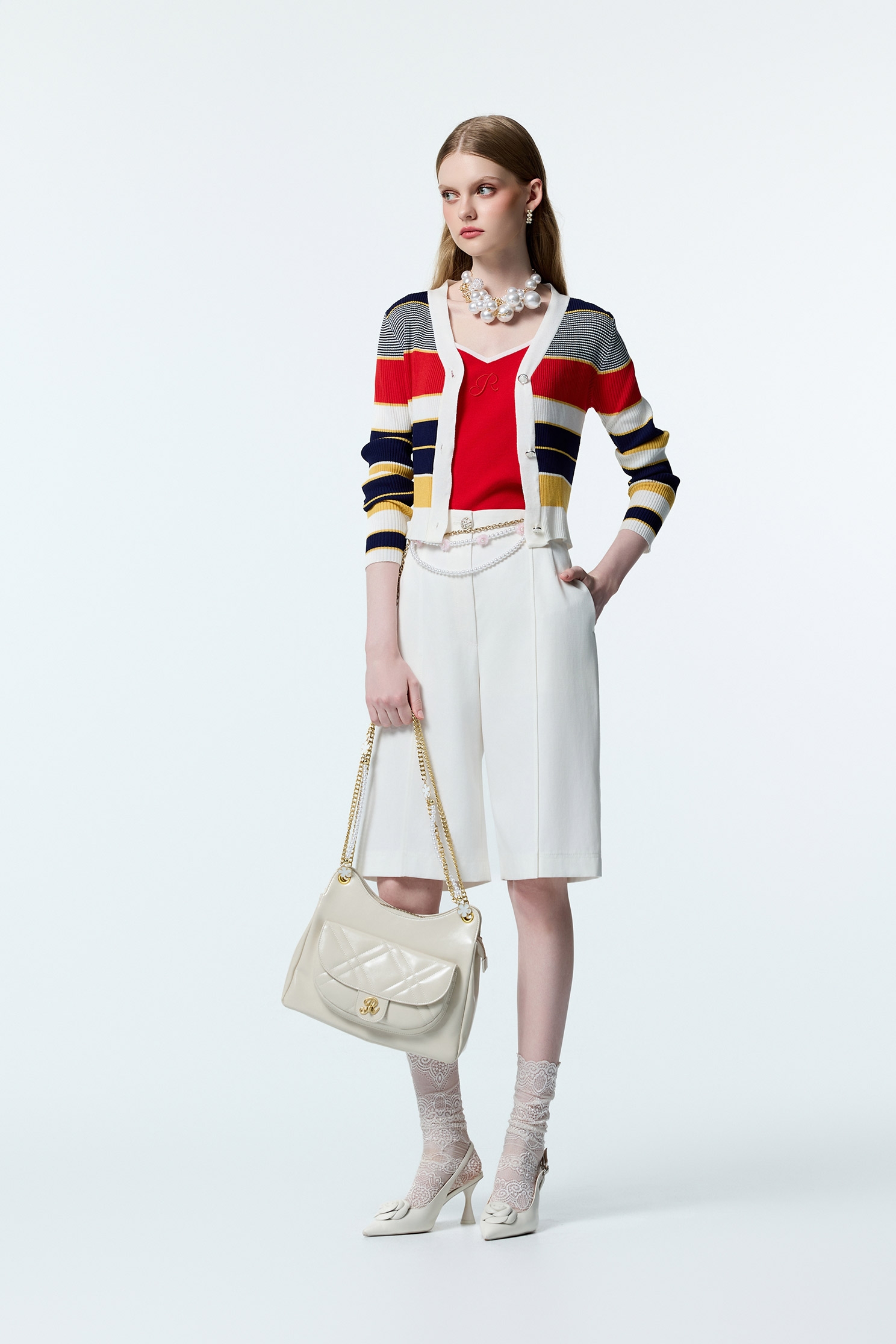 火焰紅鑲邊針織背心火焰紅鑲邊針織背心,一般背心,一般背心馬甲,小香風,秋冬穿搭,背心,針織,針織背心