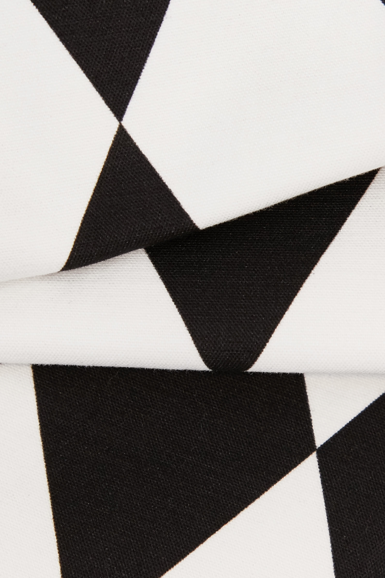 黑白菱形格紋棉質套裝背心黑白菱形格紋棉質套裝背心,一般背心,一般背心馬甲,上班OL穿搭,時髦成套搭配,格紋,珍珠,秋冬穿搭,背心