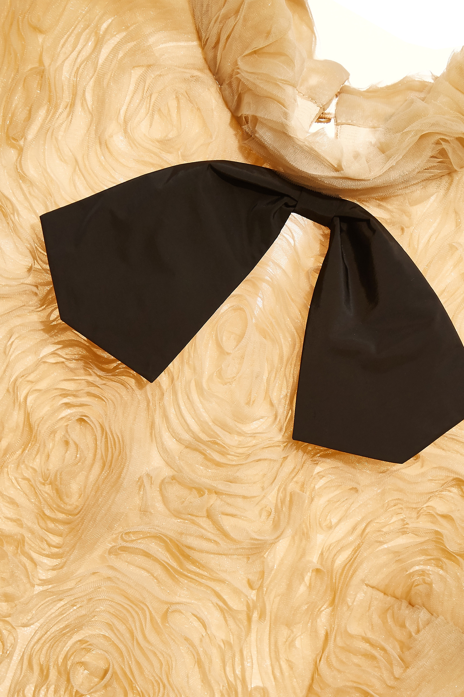 奶茶色小高領繞花背心上衣奶茶色小高領繞花背心上衣,一般背心,一般背心馬甲,上衣,秋冬穿搭,背心,花花世界,蝴蝶結