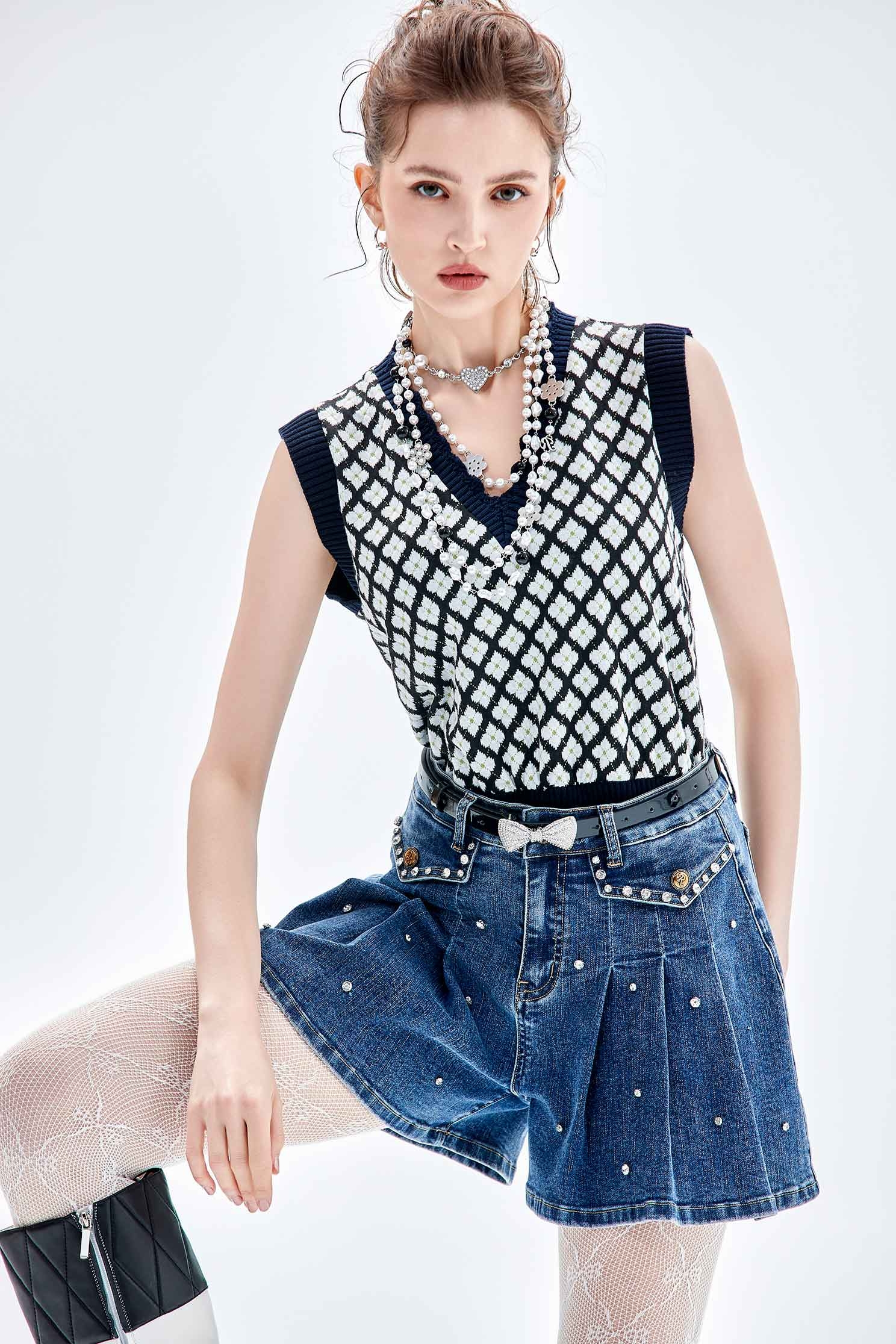 考究新復古褆花上衣考究新復古褆花上衣,一般背心,一般背心馬甲,上衣,人氣商品,小香風,格紋,秋冬穿搭,背心,花花世界