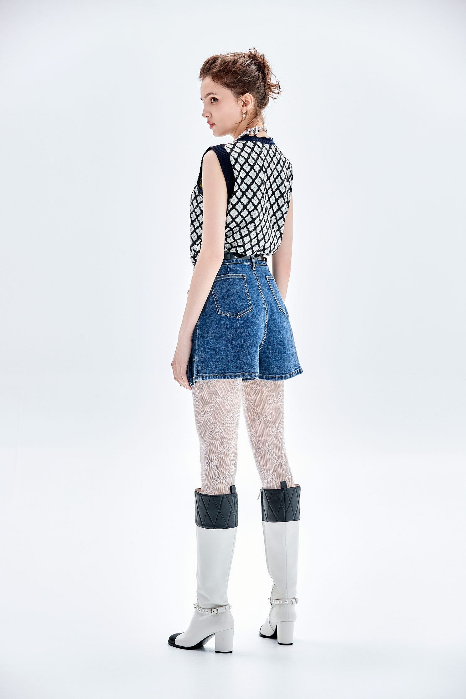 考究新復古褆花上衣考究新復古褆花上衣,一般背心,一般背心馬甲,上衣,人氣商品,小香風,格紋,秋冬穿搭,背心,花花世界