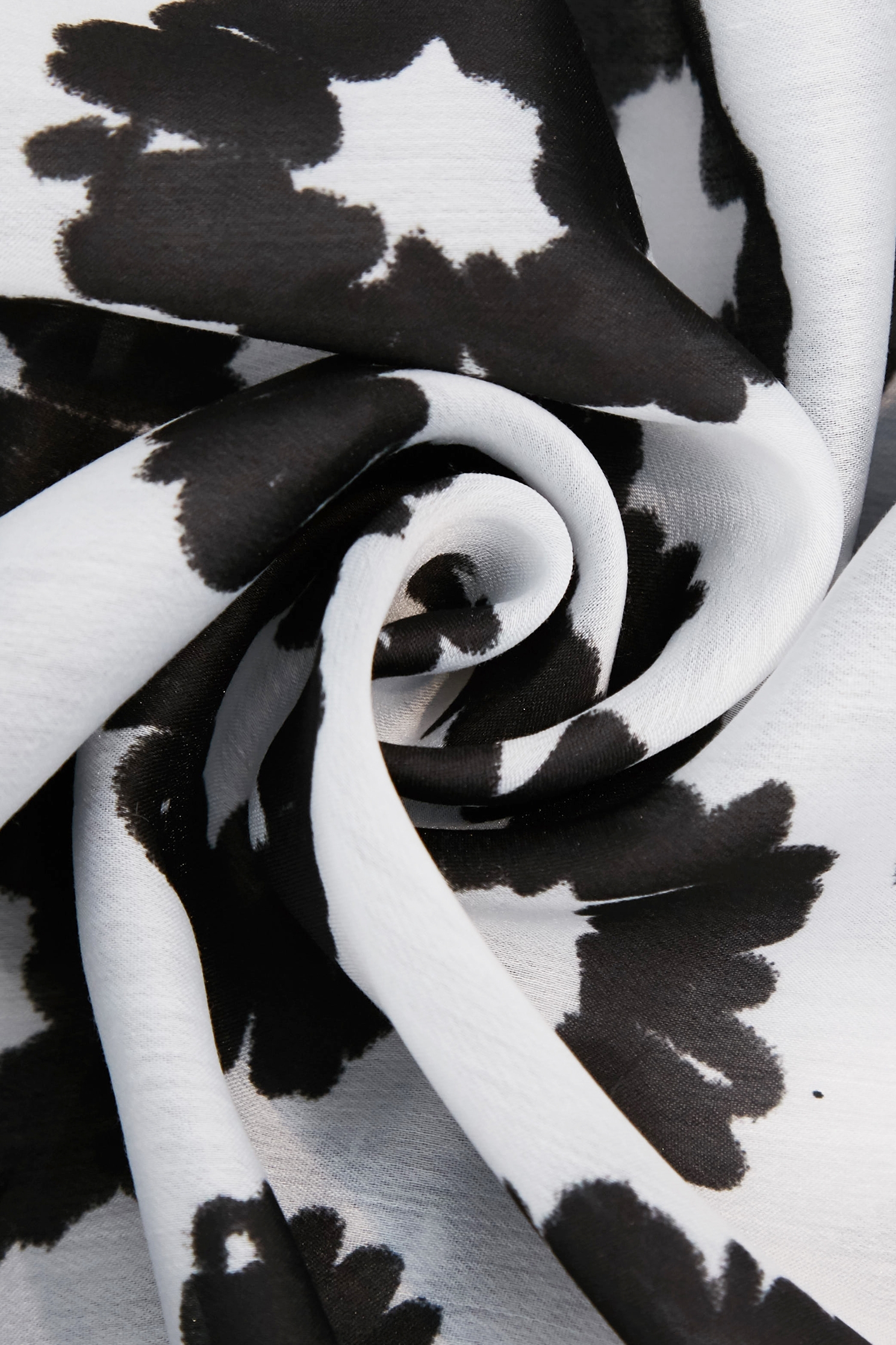 黑白手繪花荷葉背心上衣黑白手繪花荷葉背心上衣,一般背心,一般背心馬甲,上衣,時髦成套搭配,珍珠,秋冬穿搭,背心,荷葉