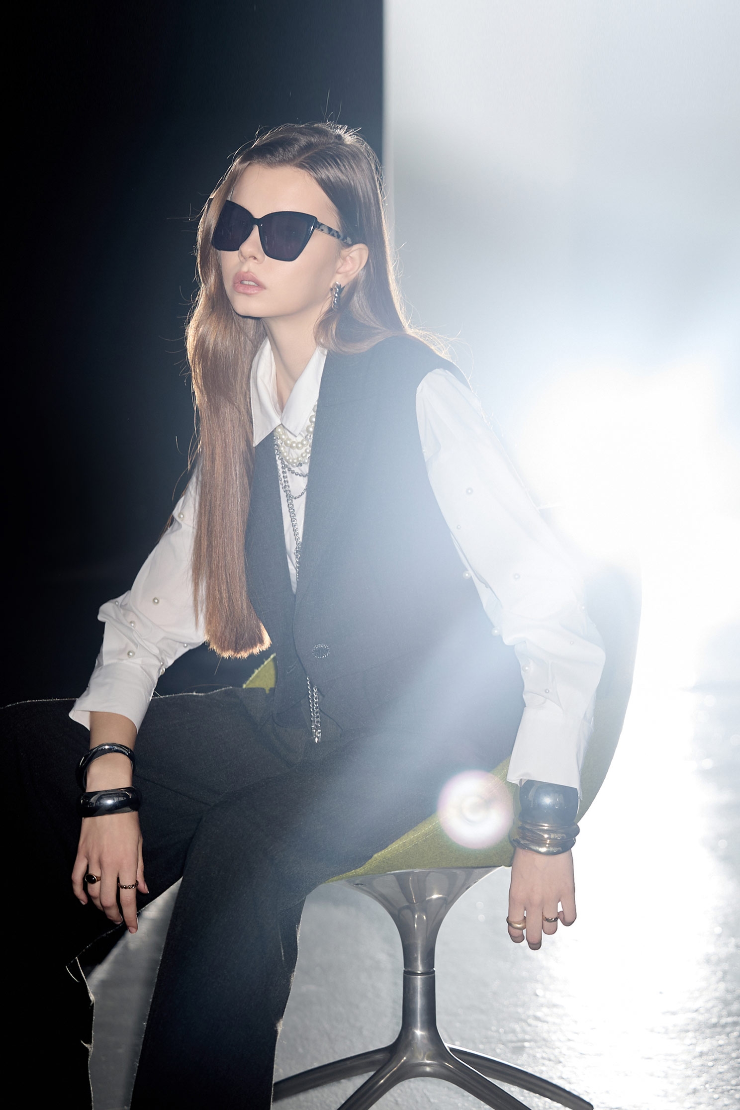 高級深灰變化式西裝背心高級深灰變化式西裝背心,一般背心,一般背心馬甲,上班OL穿搭,人氣商品,時髦成套搭配,秋冬穿搭,背心