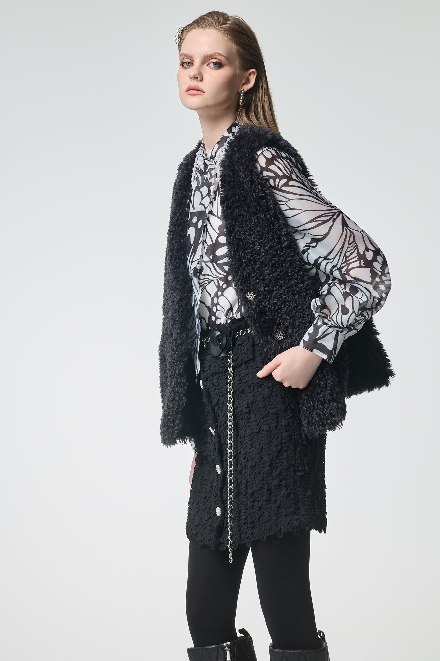 夜黑泰迪熊背心外套夜黑泰迪熊背心外套,一般背心,一般背心馬甲,上班OL穿搭,外套,秋冬穿搭,約會特輯,背心,背心外套