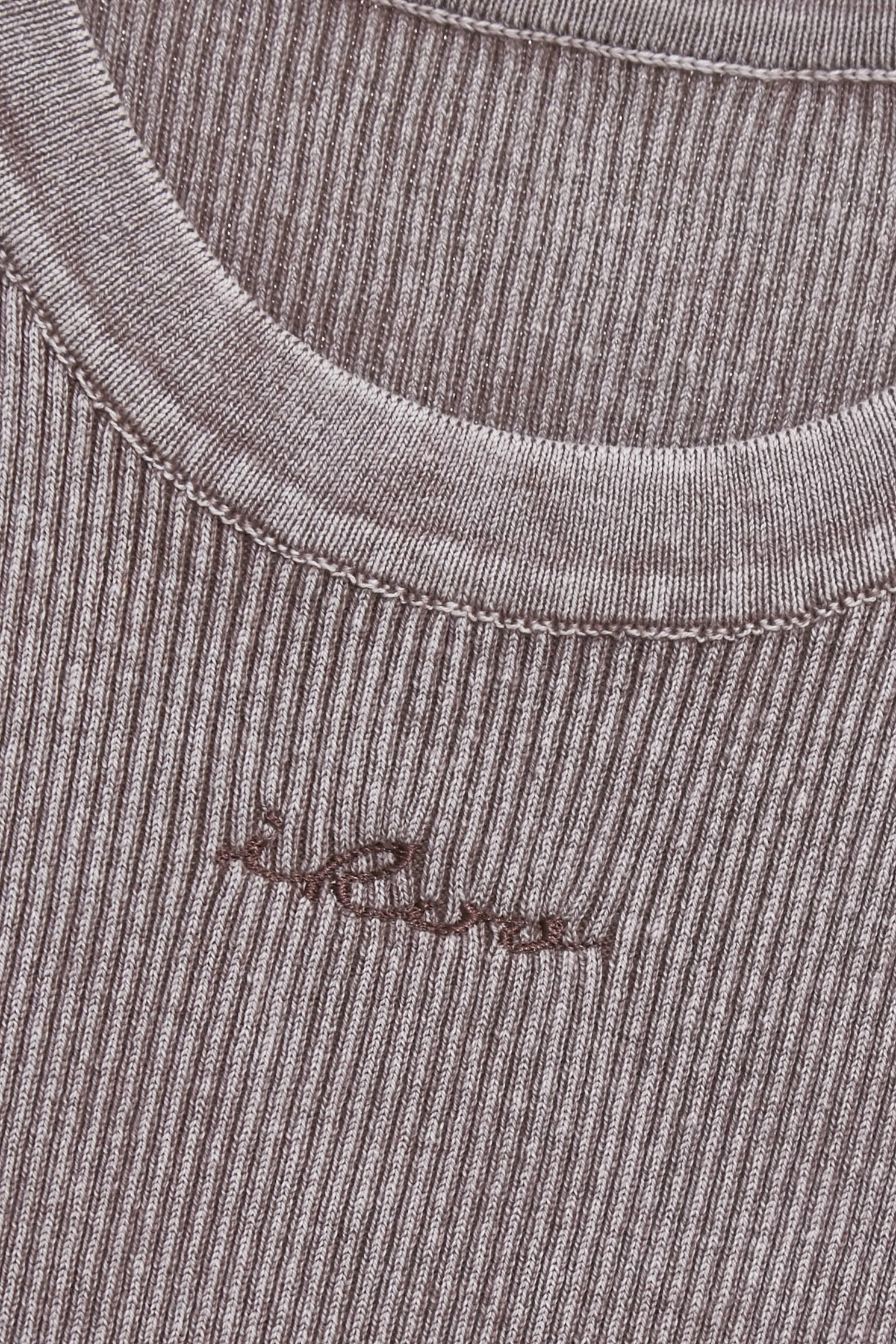 霧感摩卡刺繡背心霧感摩卡刺繡背心,一般背心,女裝背心,秋冬穿搭,針織,針織背心