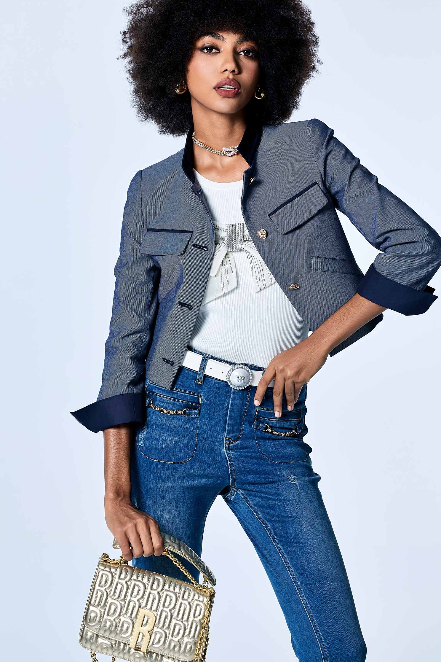 綴刺繡線蝴蝶結背心綴刺繡線蝴蝶結背心,一般背心,一般背心馬甲,刺繡,春夏穿搭,白色背心,背心,蝴蝶結,針織,針織背心