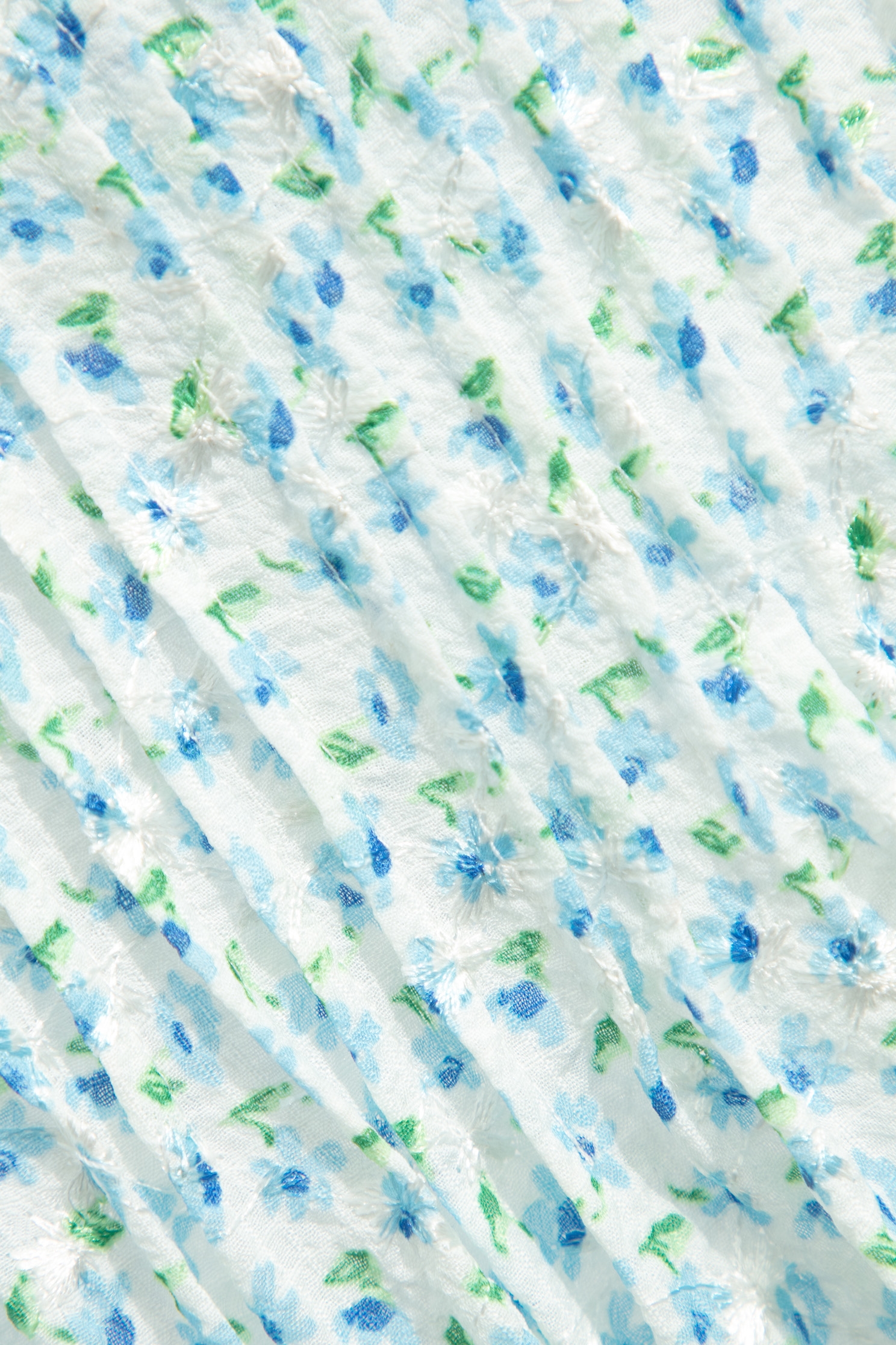 波西米亞渡假風上衣波西米亞渡假風上衣,V領背心,一般背心,一般背心馬甲,上衣,刺繡,春夏穿搭,約會特輯,背心,花花世界,荷葉