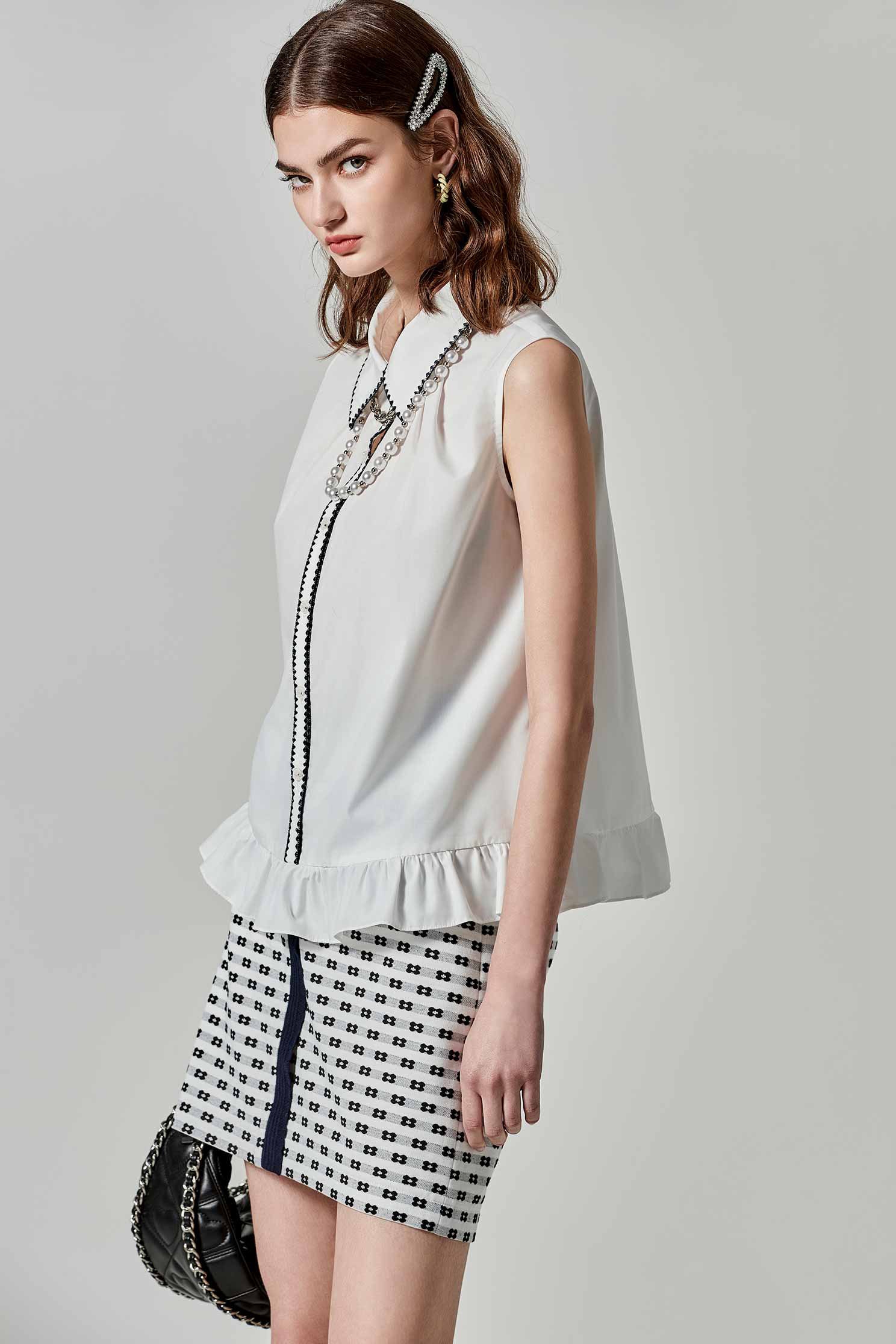 跳色刺繡門襟上衣跳色刺繡門襟上衣,一般背心,一般背心馬甲,上衣,刺繡,春夏穿搭,白色背心,背心,荷葉