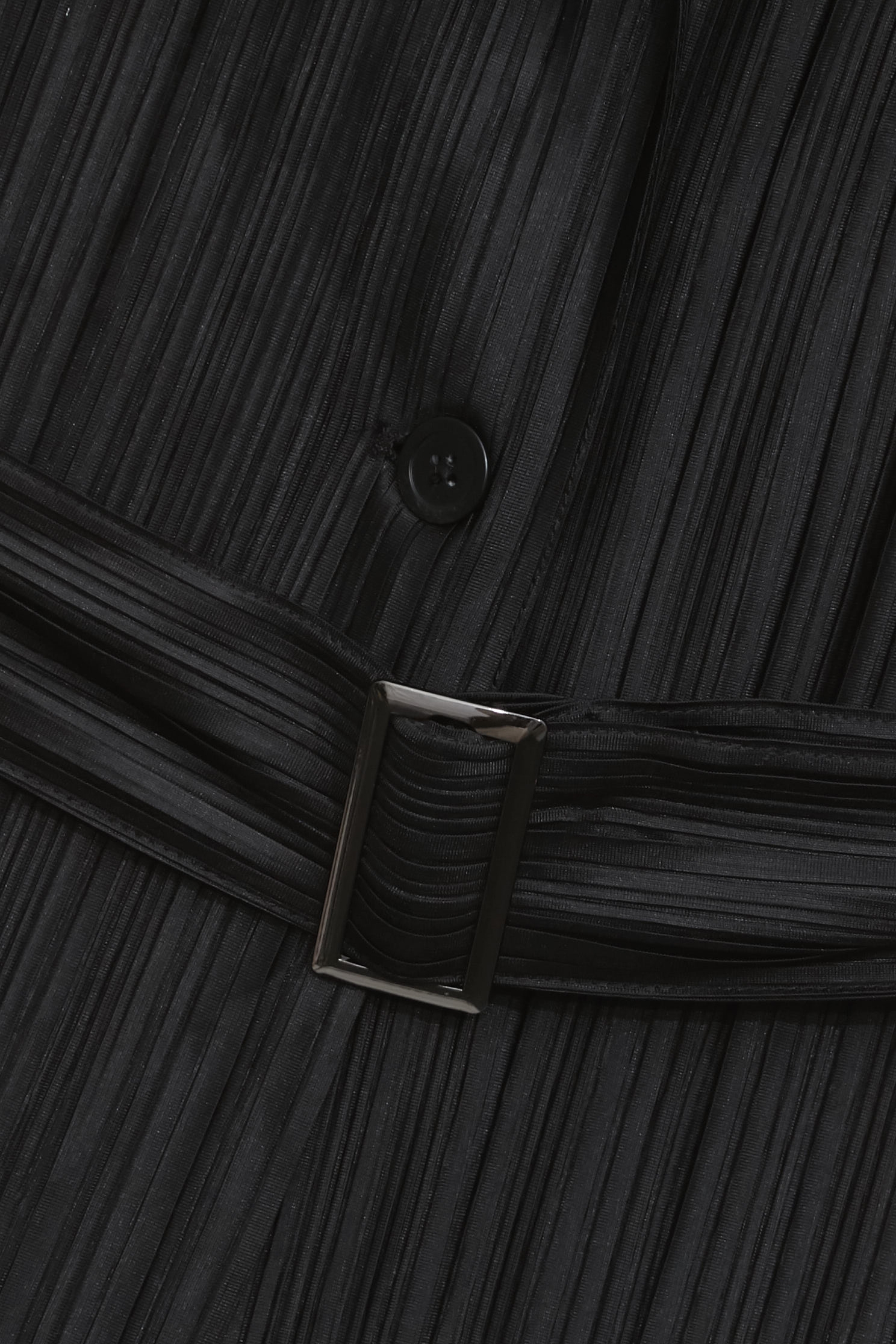 立體褶皺造型外套立體褶皺造型外套,一般外套,一般背心,一般背心馬甲,上班OL穿搭,外套,春夏穿搭,背心,黑色背心