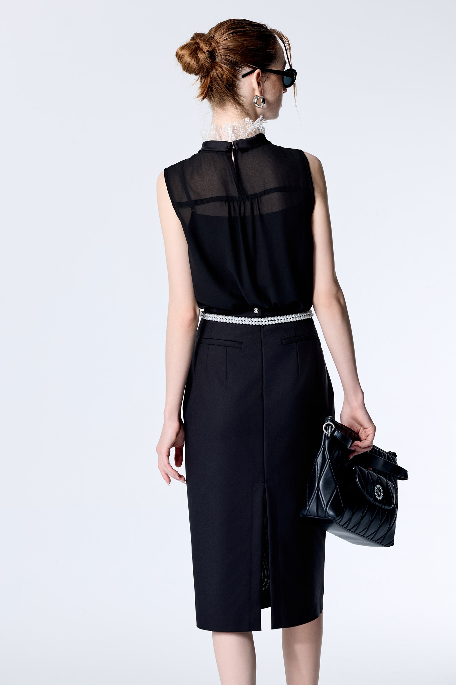 黑白拼接睫毛蕾絲雪紡背心黑白拼接睫毛蕾絲雪紡背心,一般背心,一般背心馬甲,人氣商品,春夏穿搭,白色背心,背心,蕾絲,蕾絲上衣,蕾絲背心,蝴蝶結,雪紡