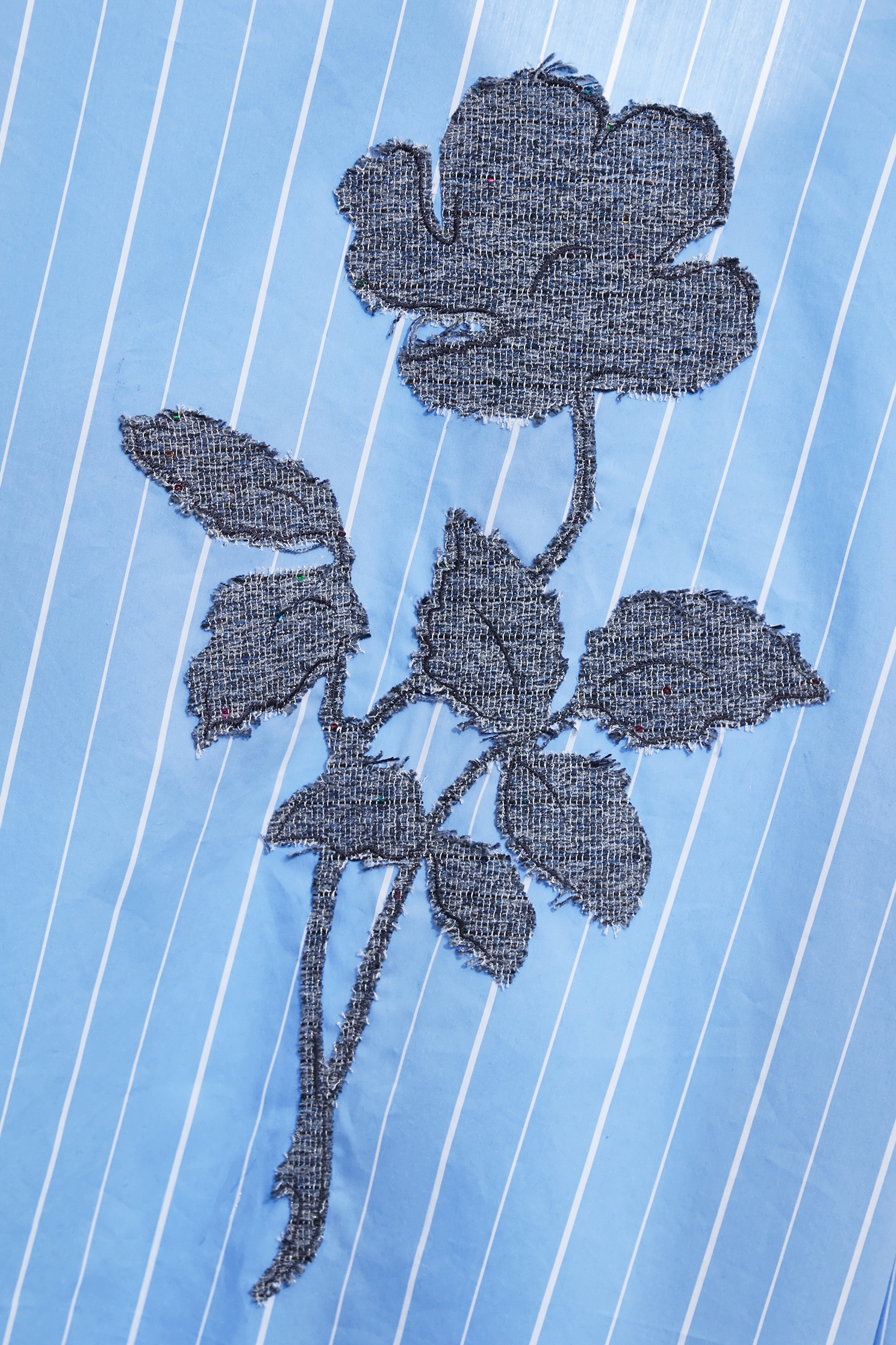 溫室花卉貼布刺繡上衣溫室花卉貼布刺繡上衣,上衣,人氣商品,刺繡,春夏穿搭,條紋,襯衫