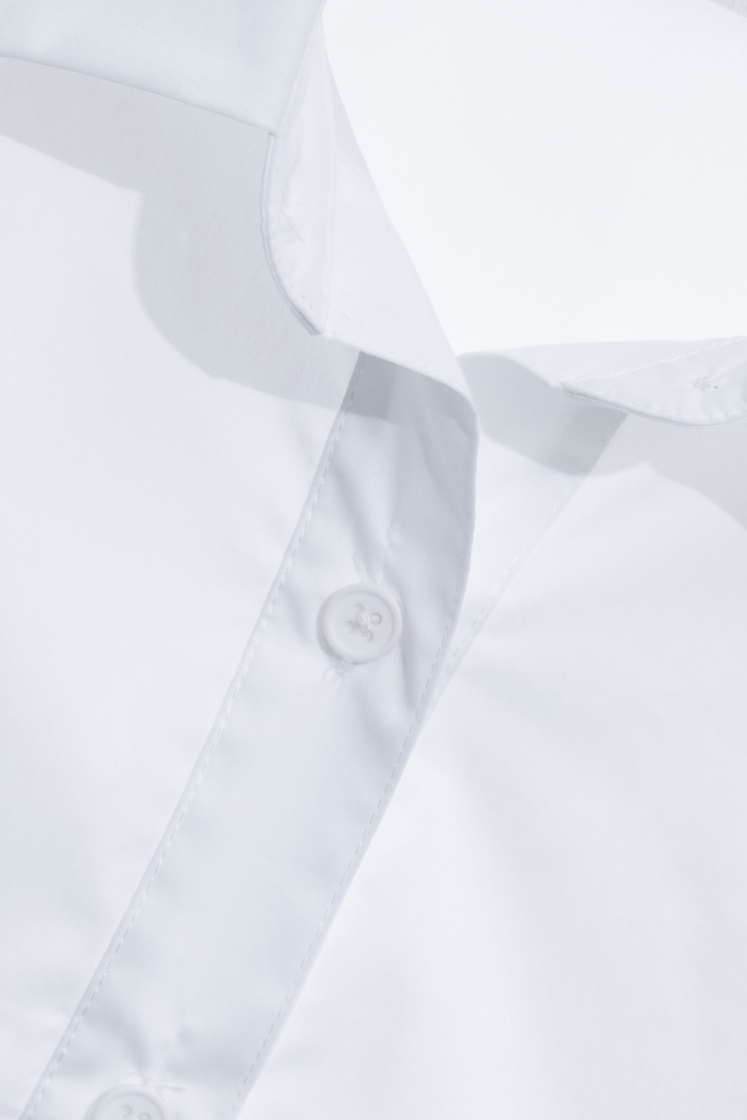 立體玫瑰繞花喇叭袖襯衫立體玫瑰繞花喇叭袖襯衫,上衣,春夏穿搭,白色上衣,襯衫