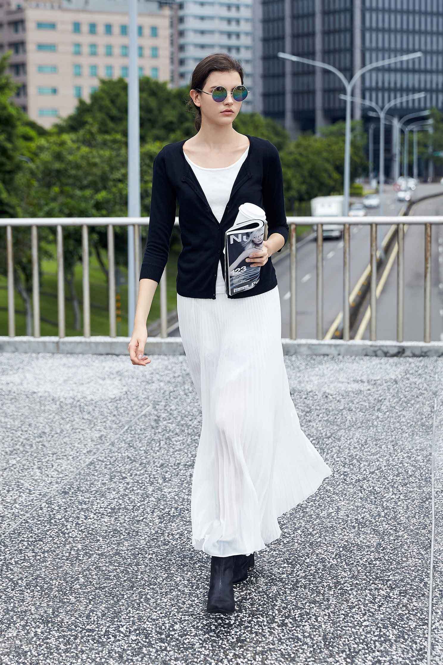 Fake two-piece cropped sleeve top