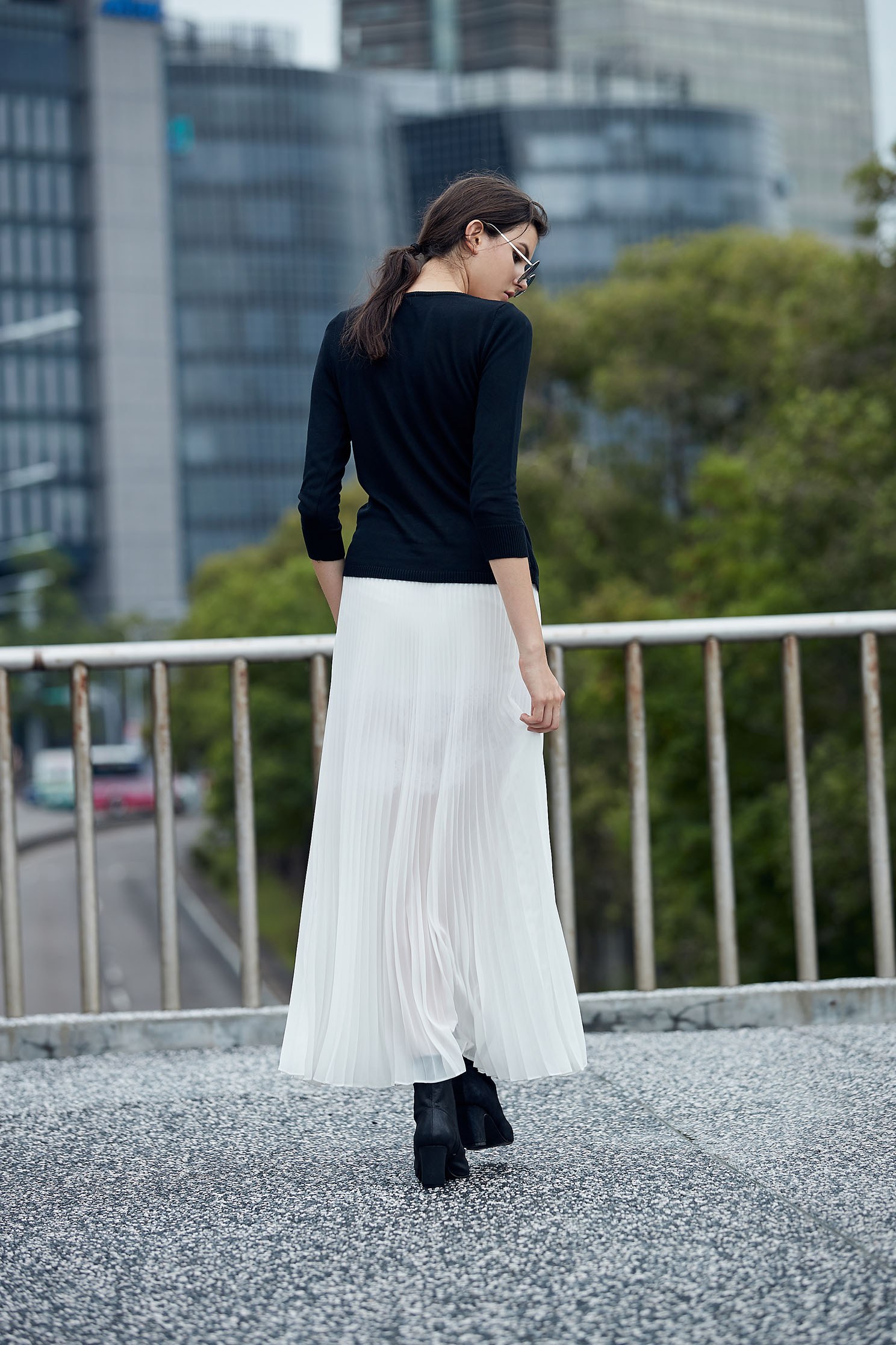 Fake two-piece cropped sleeve top