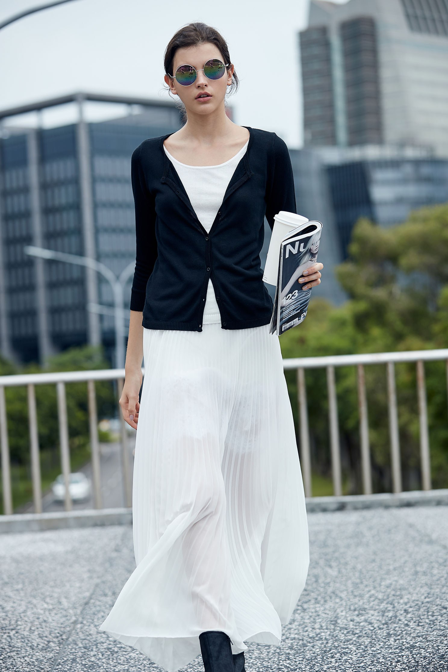 Fake two-piece cropped sleeve top