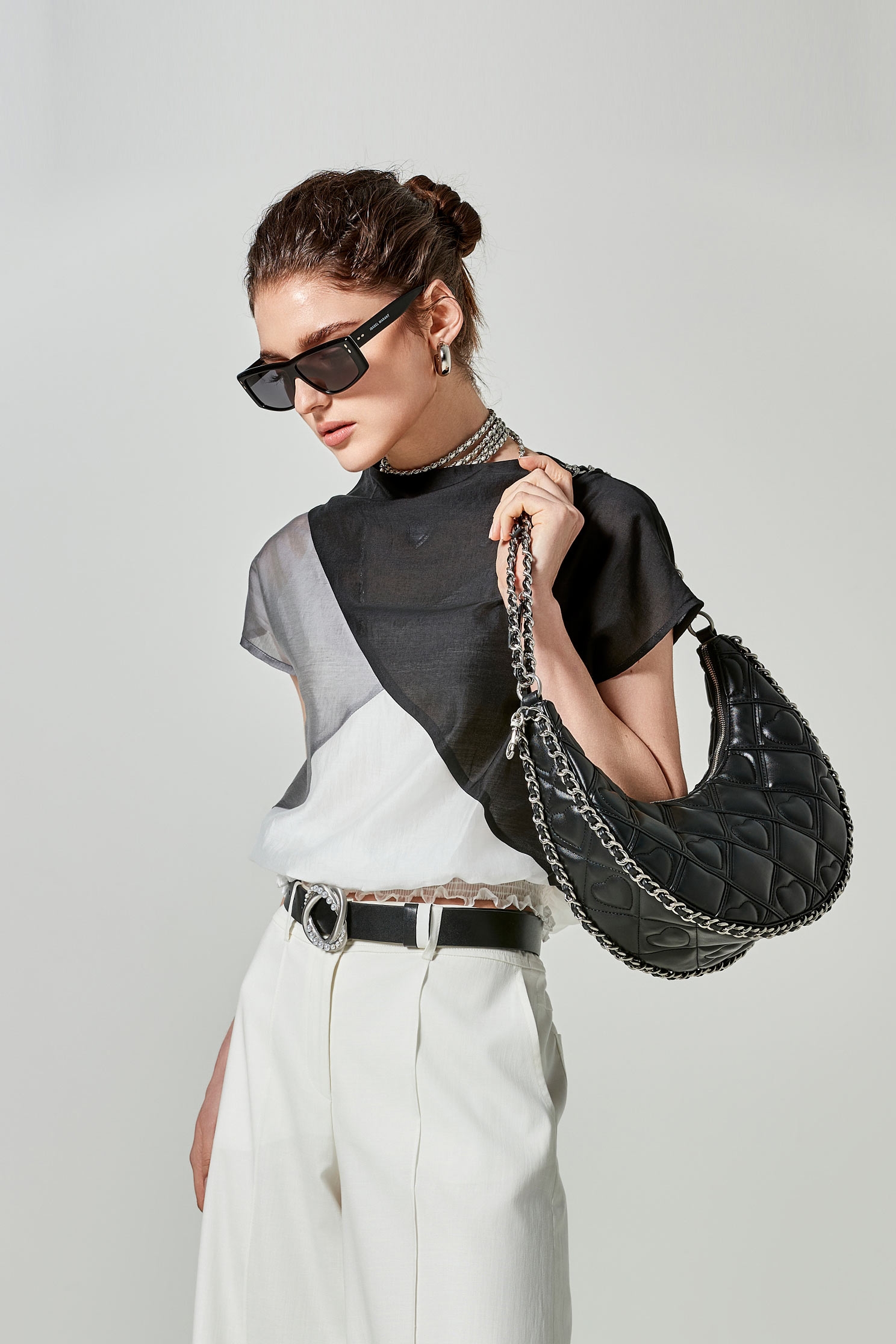 高雅黑白灰拼接絲棉上衣高雅黑白灰拼接絲棉上衣,上衣,春夏穿搭,黑色上衣