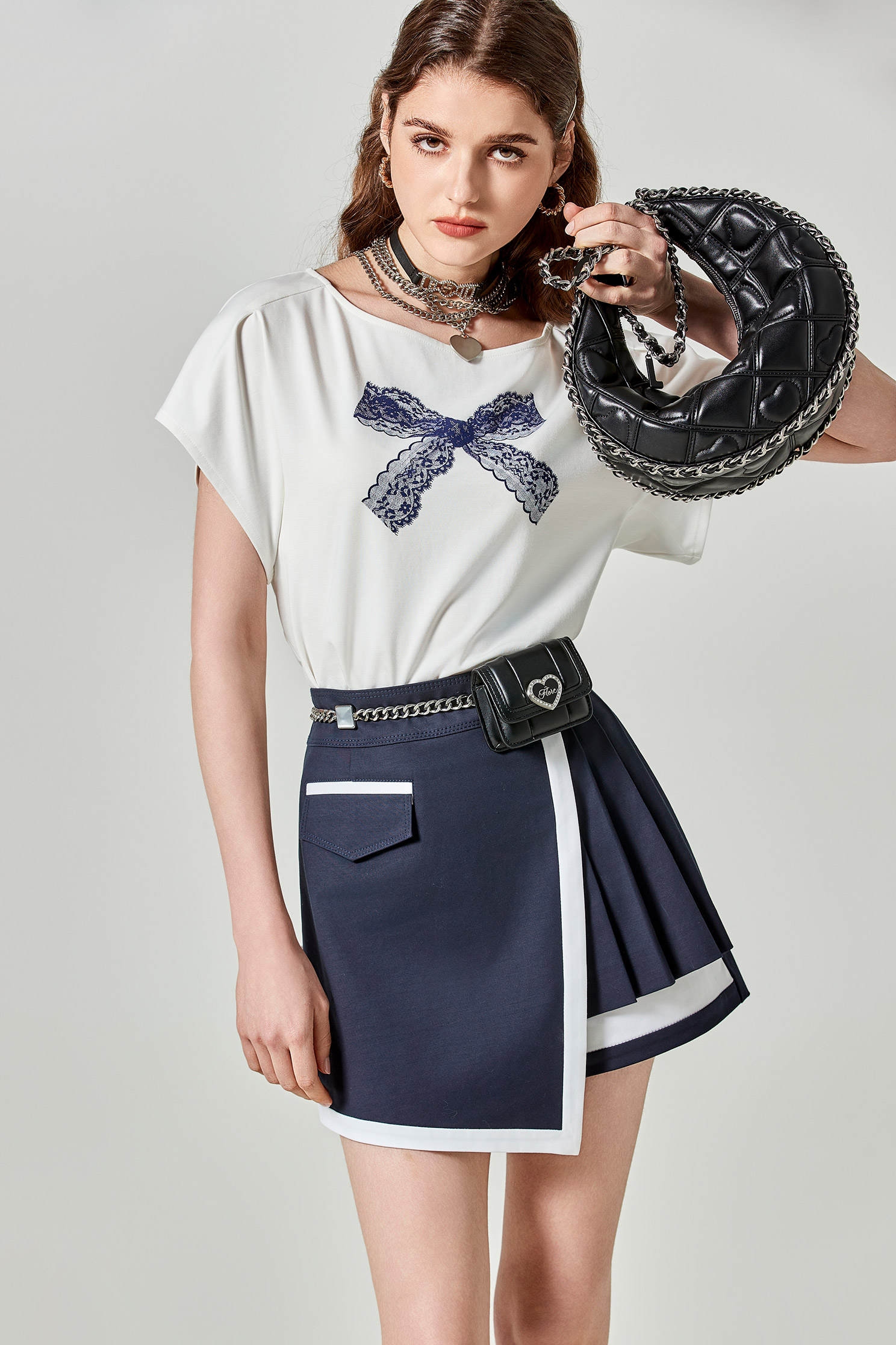 蕾絲蝴蝶結印花Ｔ恤上衣蕾絲蝴蝶結印花Ｔ恤上衣,T恤,上衣,春夏穿搭,蕾絲,蕾絲上衣,蝴蝶結