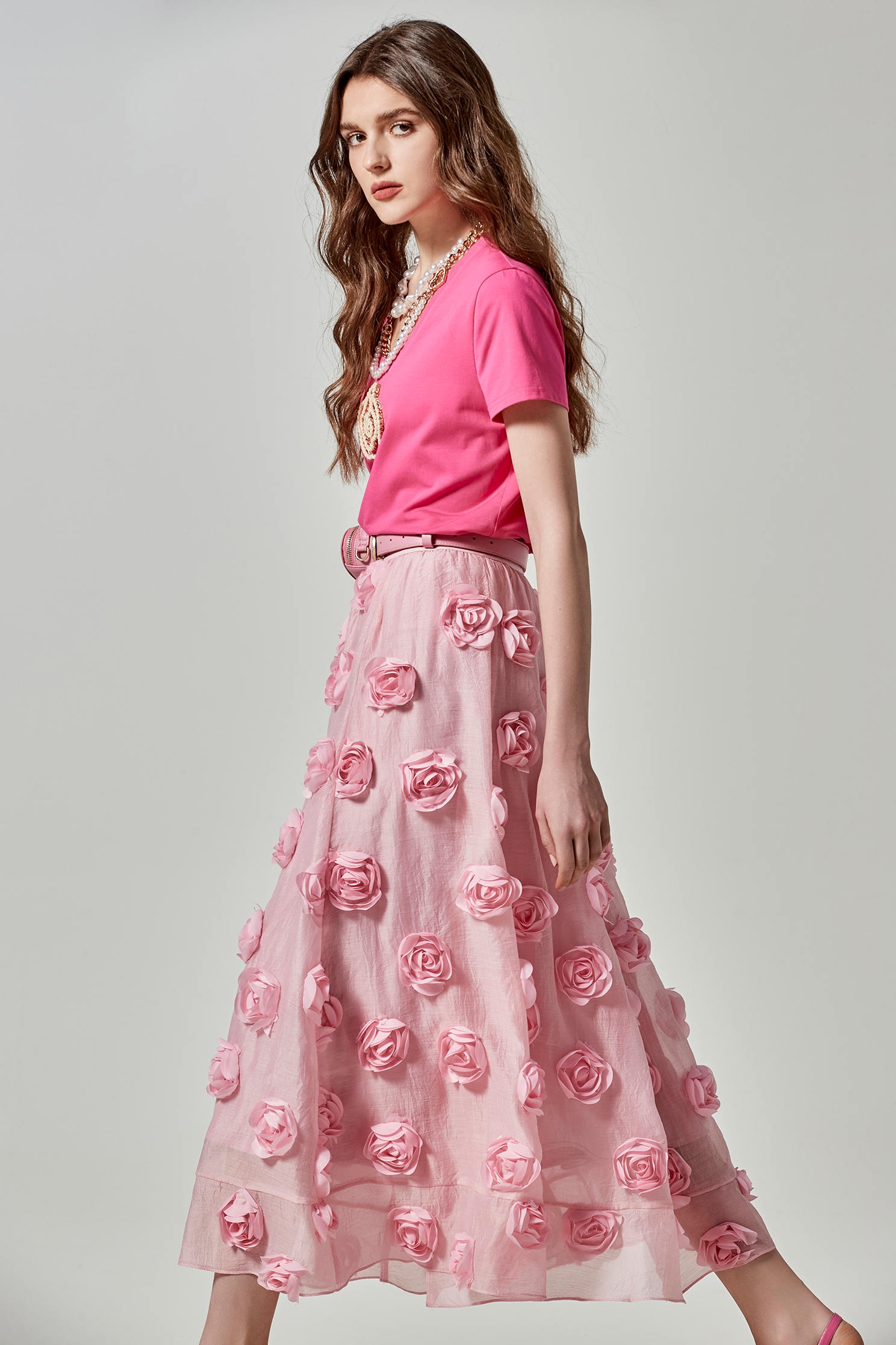 小香風織帶鍊花朵上衣小香風織帶鍊花朵上衣,上衣,人氣商品,小香風,春夏穿搭,毛呢花呢