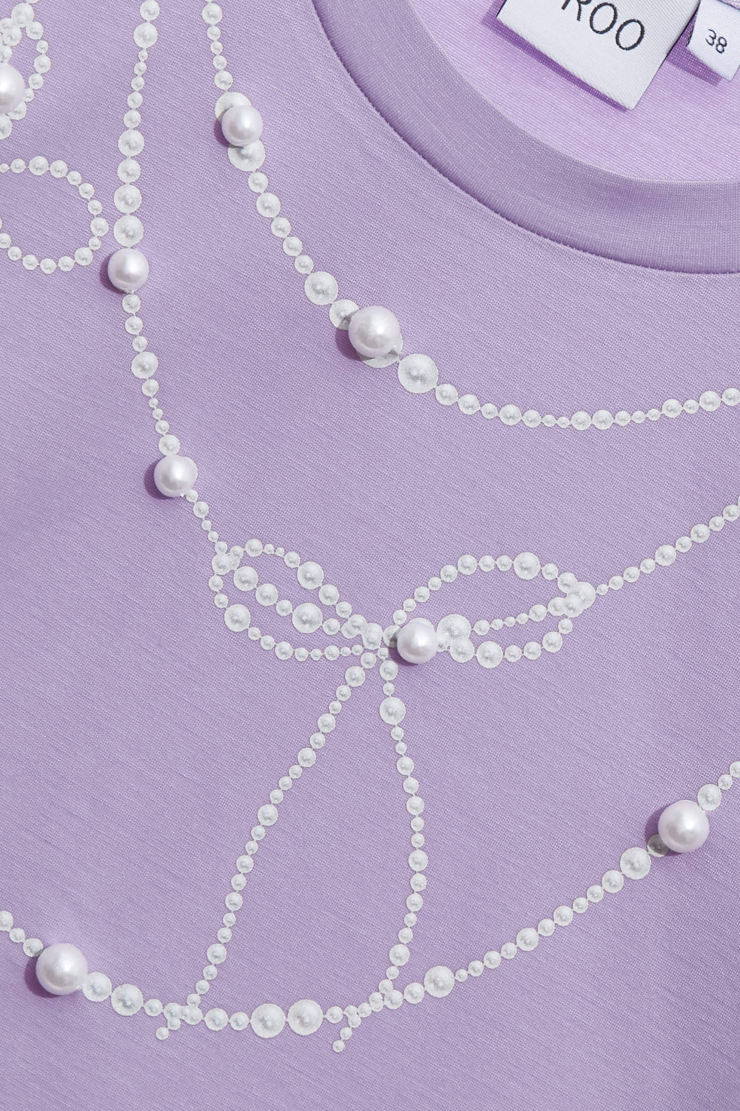 紫花西番蓮色珠鏈印花上衣紫花西番蓮色珠鏈印花上衣,T恤,上衣,人氣商品,春夏穿搭,珍珠,蝴蝶結,項鍊