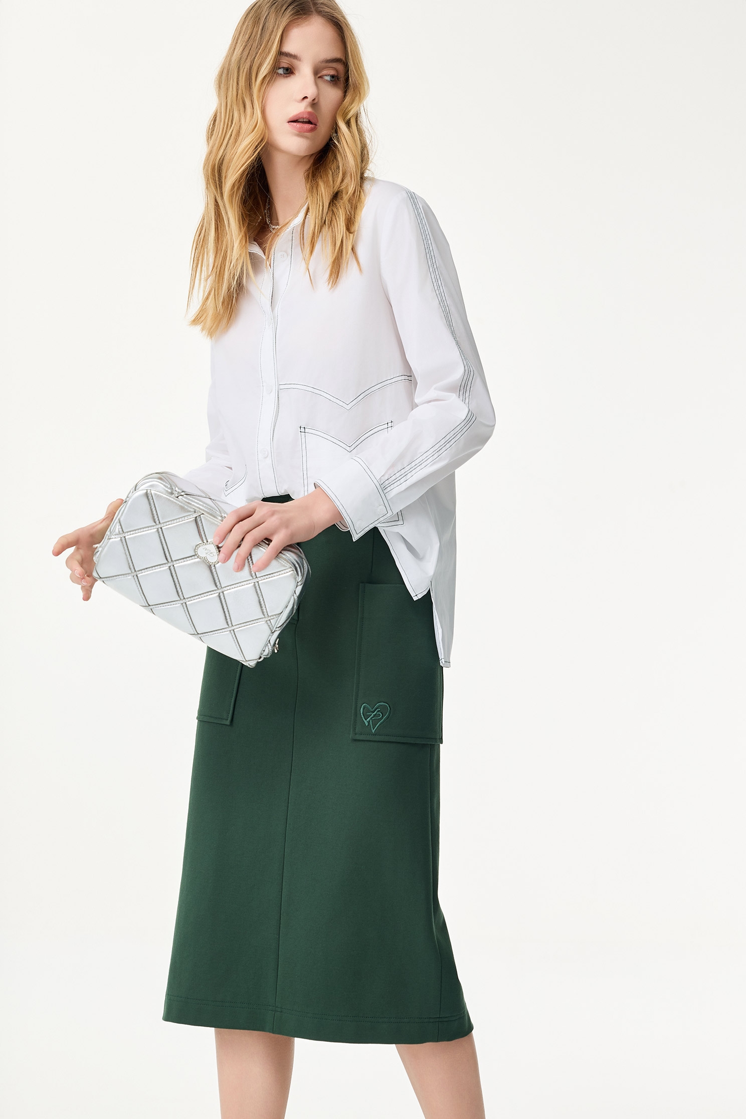 撞色綠線設計長版襯衫撞色綠線設計長版襯衫,上班OL穿搭,春夏穿搭,襯衫,長版襯衫