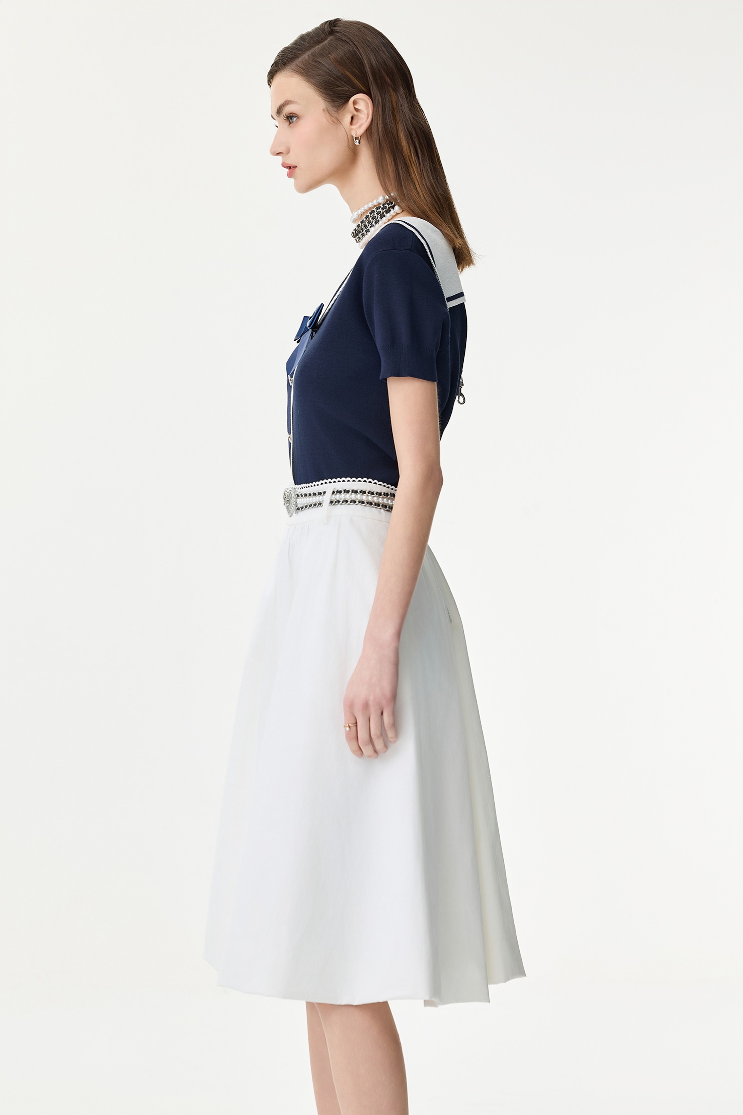 海洋洞穴色水手領針織海洋洞穴色水手領針織,V領上衣,上衣,人氣商品,春夏穿搭,珍珠,約會特輯,蝴蝶結,針織,針織上衣,針織衫