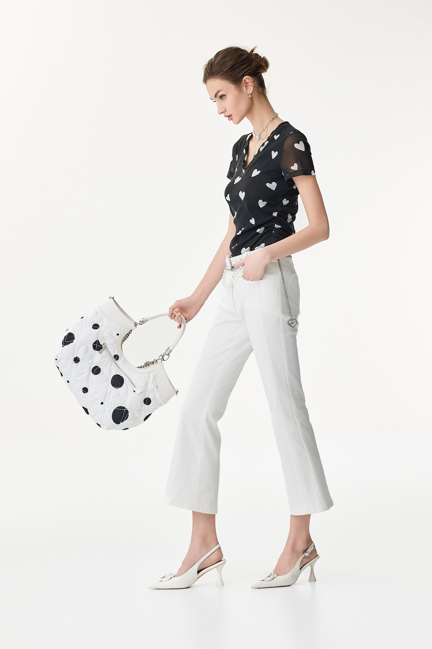 滿天心V領襪布上衣滿天心V領襪布上衣,V領上衣,上衣,人氣商品,春夏穿搭,時髦成套搭配,約會特輯