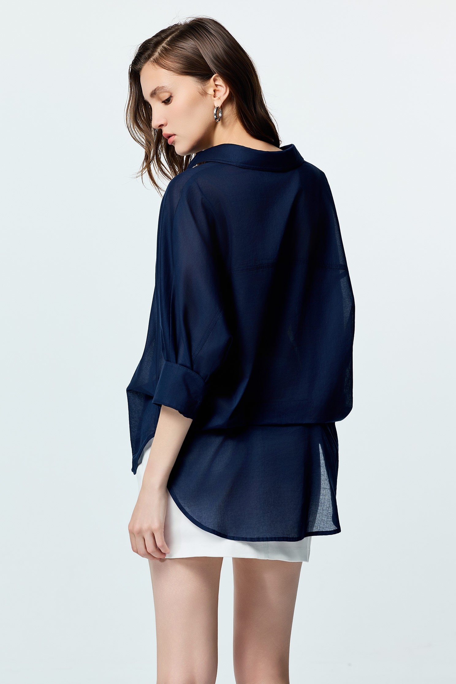 午夜藍棉七分袖上衣午夜藍棉七分袖上衣,七分袖上衣,上班OL穿搭,上衣,刺繡,春夏穿搭,襯衫