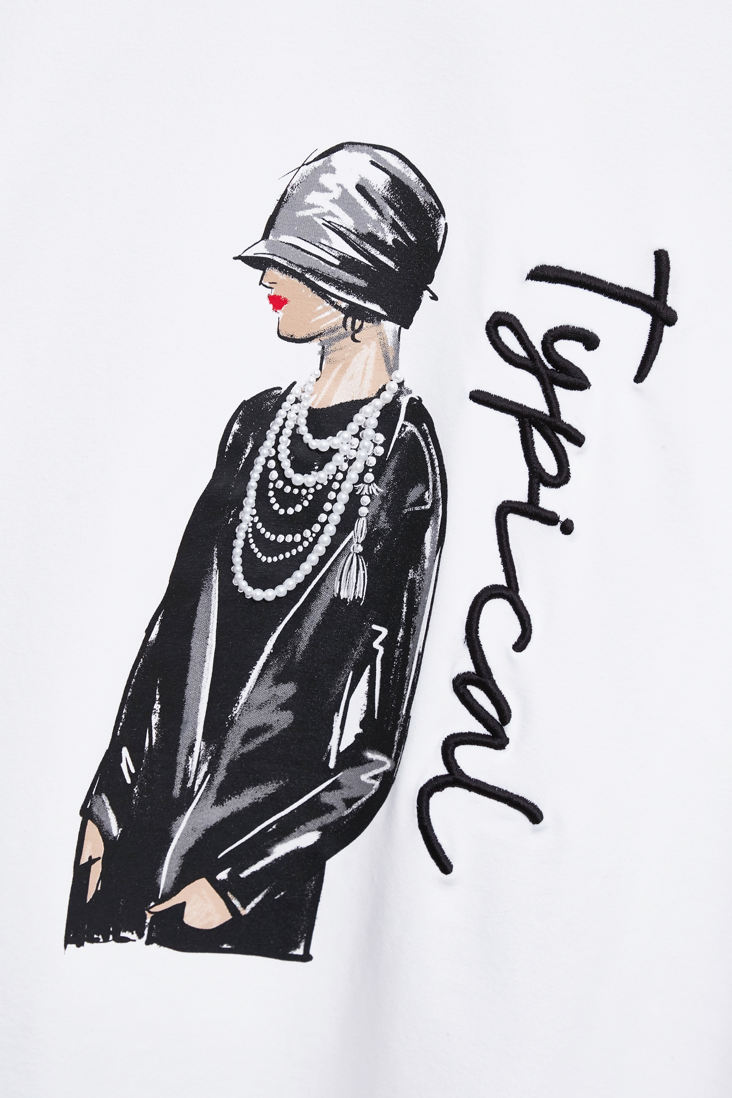 珍珠項鍊女人圖騰印繡花T恤珍珠項鍊女人圖騰印繡花T恤,上衣,人氣商品,春夏穿搭,珍珠,白色上衣,純棉,繡花,項鍊