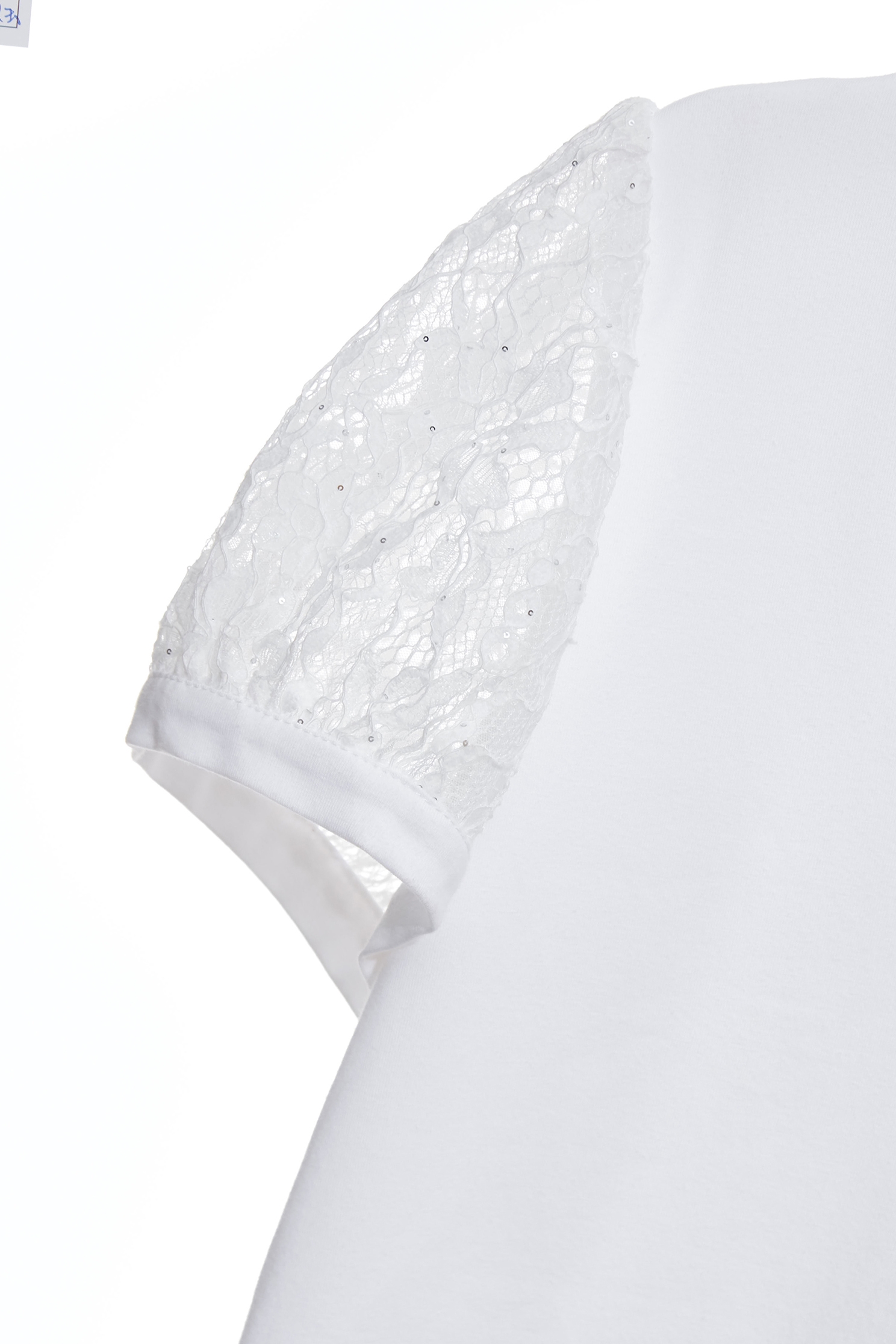 雪白v領崁亮片蕾絲拼接上衣雪白v領崁亮片蕾絲拼接上衣,上衣,人氣商品,春夏穿搭,白色上衣,蕾絲