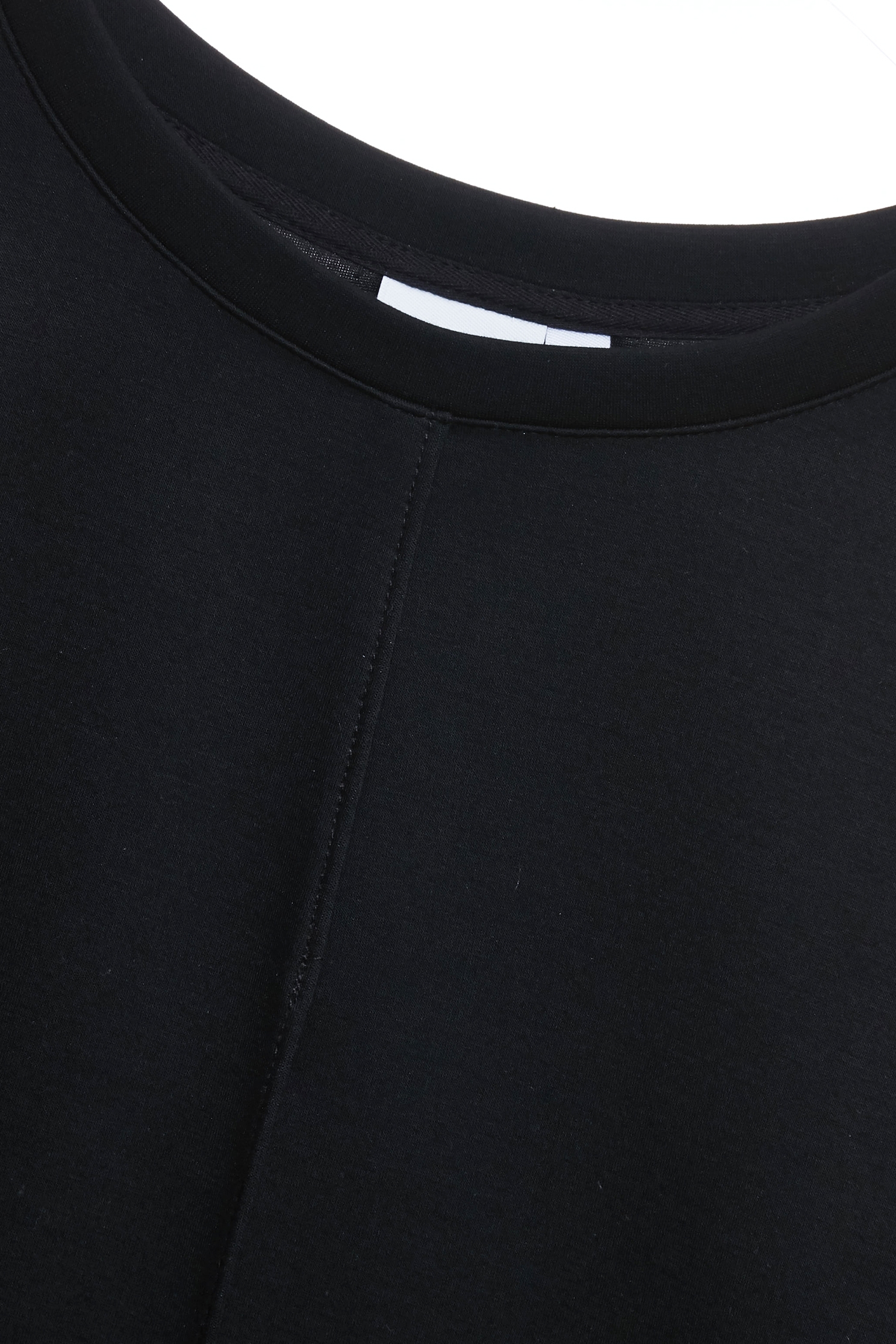 極致黑異材拼接微鬆T恤極致黑異材拼接微鬆T恤,上衣,人氣商品,春夏穿搭,針織,黑色上衣