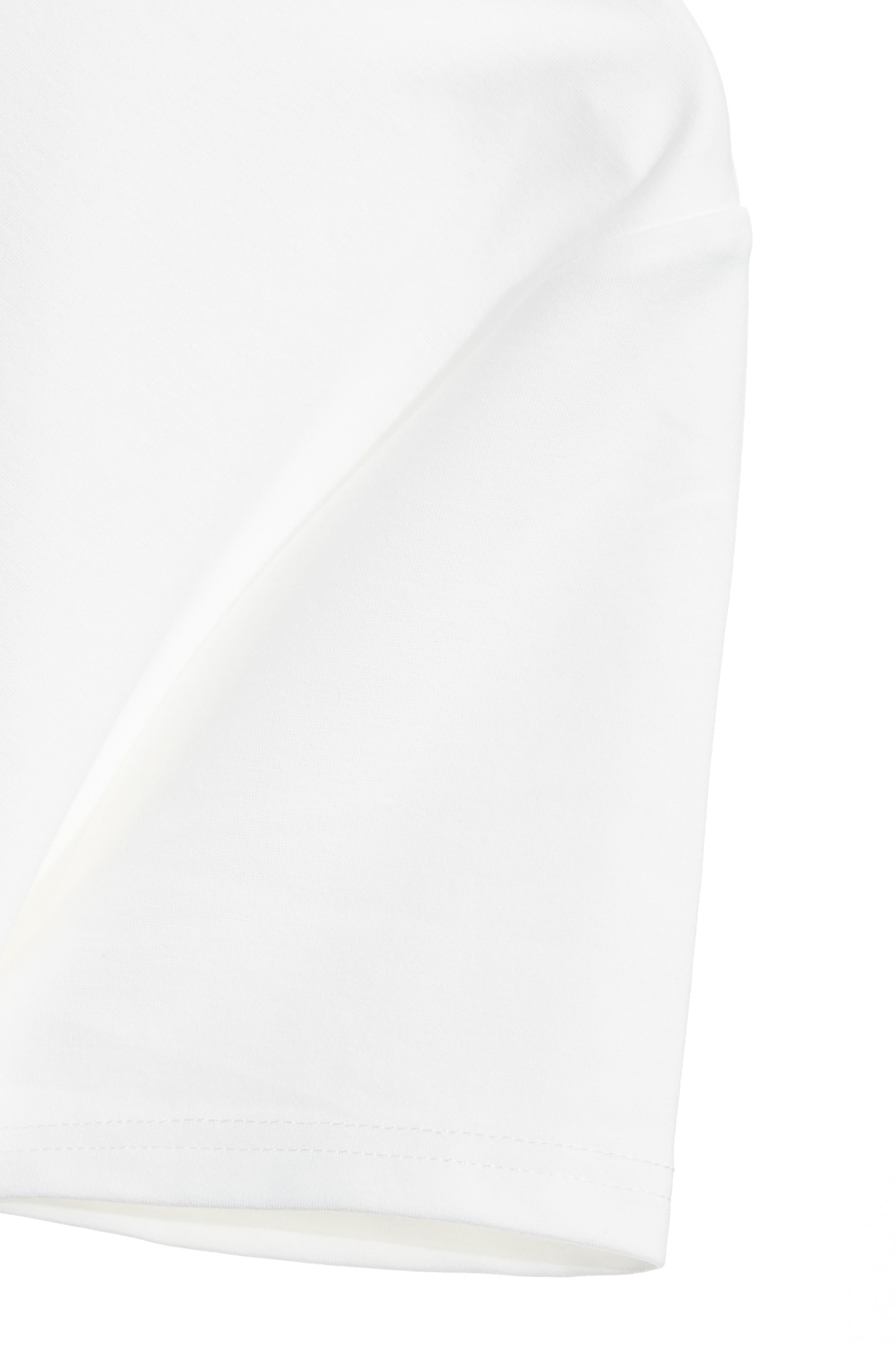 櫻桃印花佐刺繡Ｔ恤上衣櫻桃印花佐刺繡Ｔ恤上衣,上衣,刺繡,春夏穿搭,白色上衣