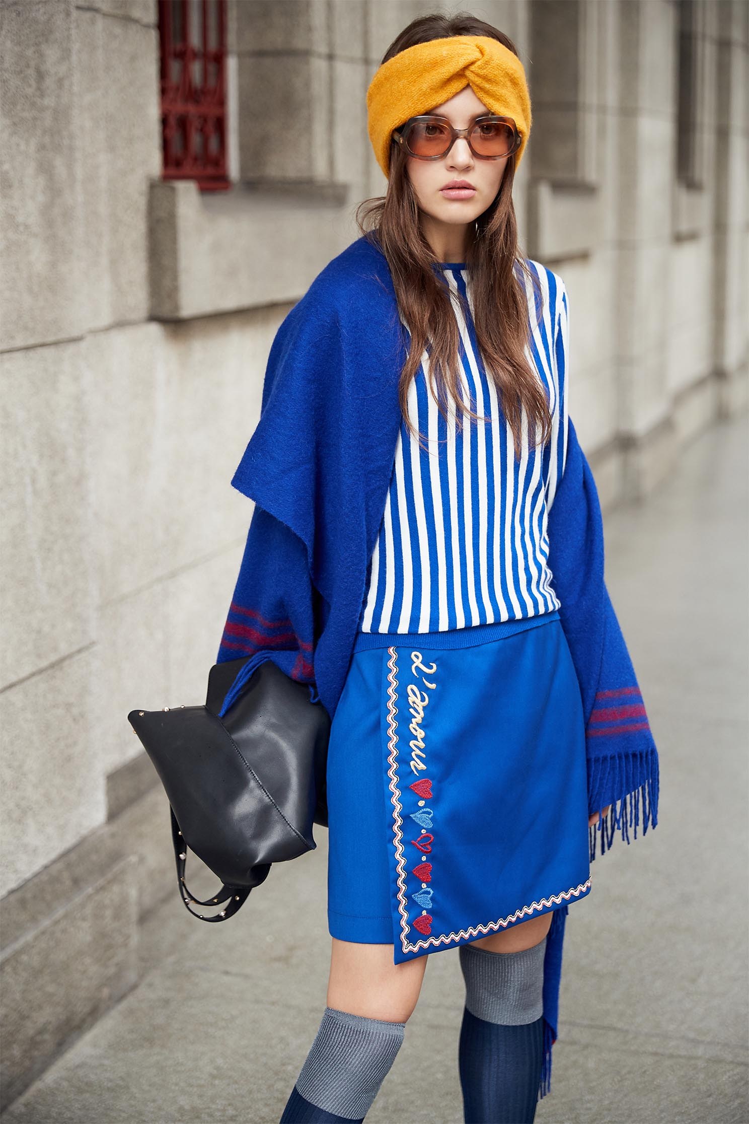 Elegant blouse in stripes with sleeve strap special design,top,knittedtop,longsleevetop