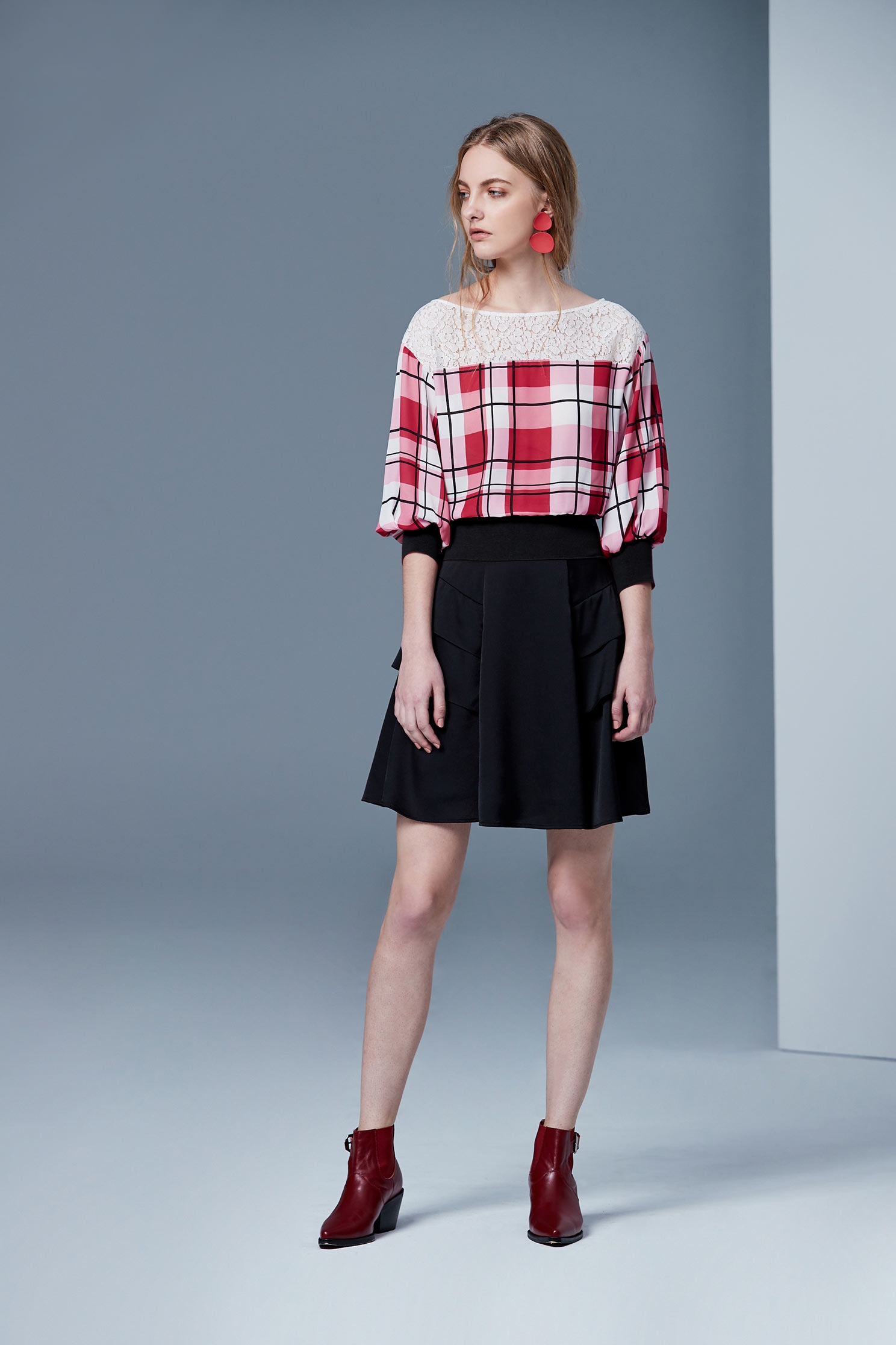 .,top,lace,lacedtop,longsleevetop