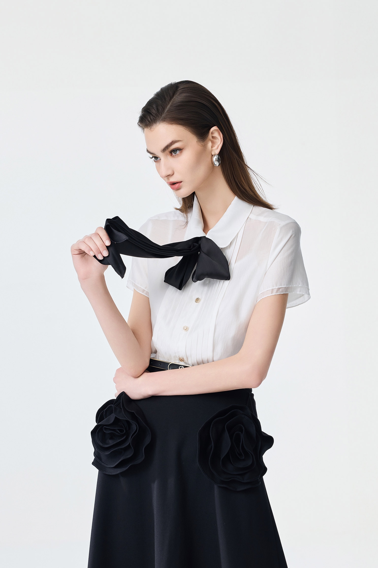 絲棉活動領巾綁帶單品絲棉活動領巾綁帶單品,上班OL穿搭,內搭上衣,秋冬穿搭,襯衫