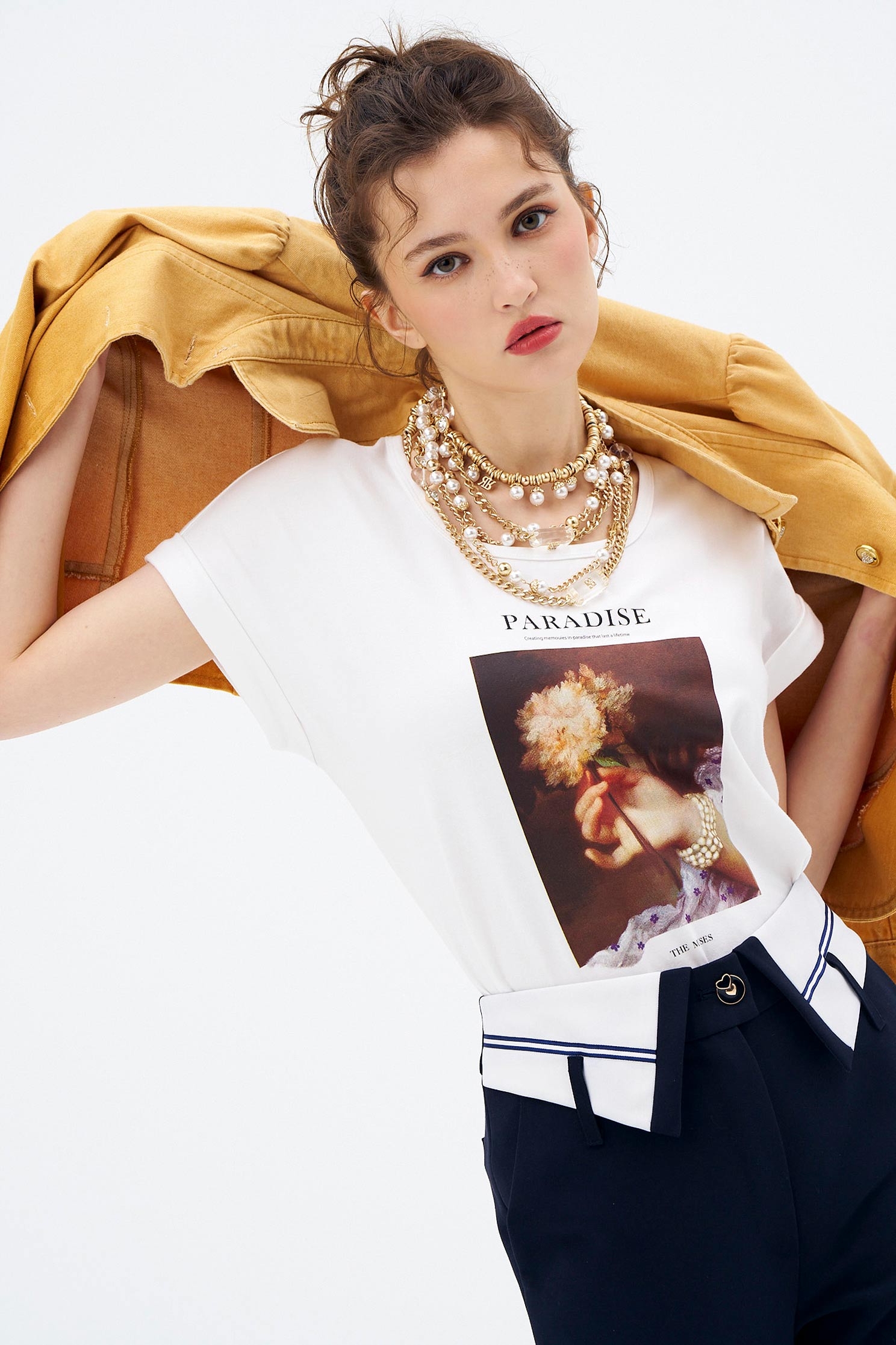 偽名畫印花T恤上衣偽名畫印花T恤上衣,T-Shirt,上衣,白色上衣,秋冬穿搭,純棉