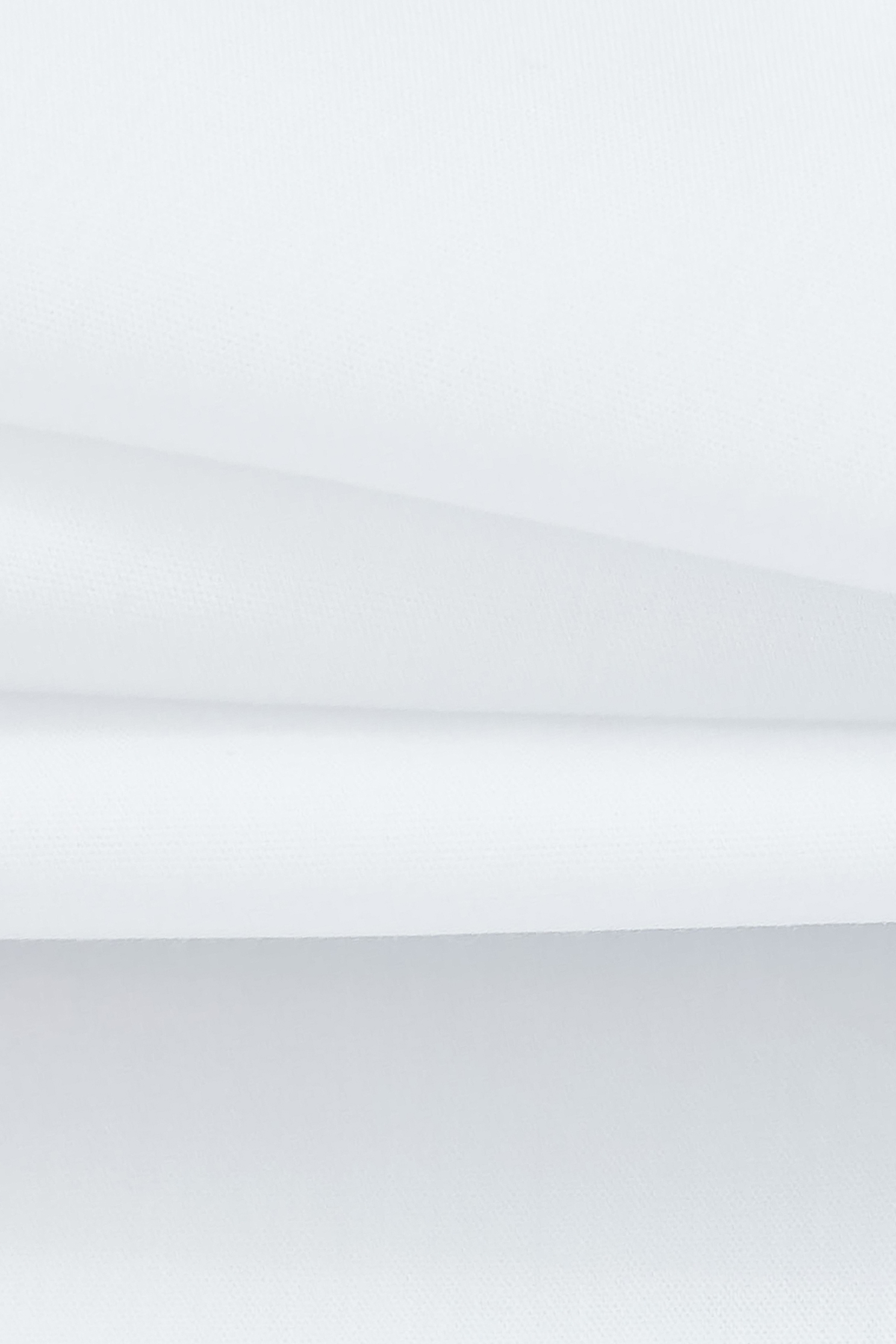 玫瑰繡花口袋簡約襯衫玫瑰繡花口袋簡約襯衫,上班OL穿搭,人氣商品,春夏穿搭,簡約穿搭,花花世界,襯衫