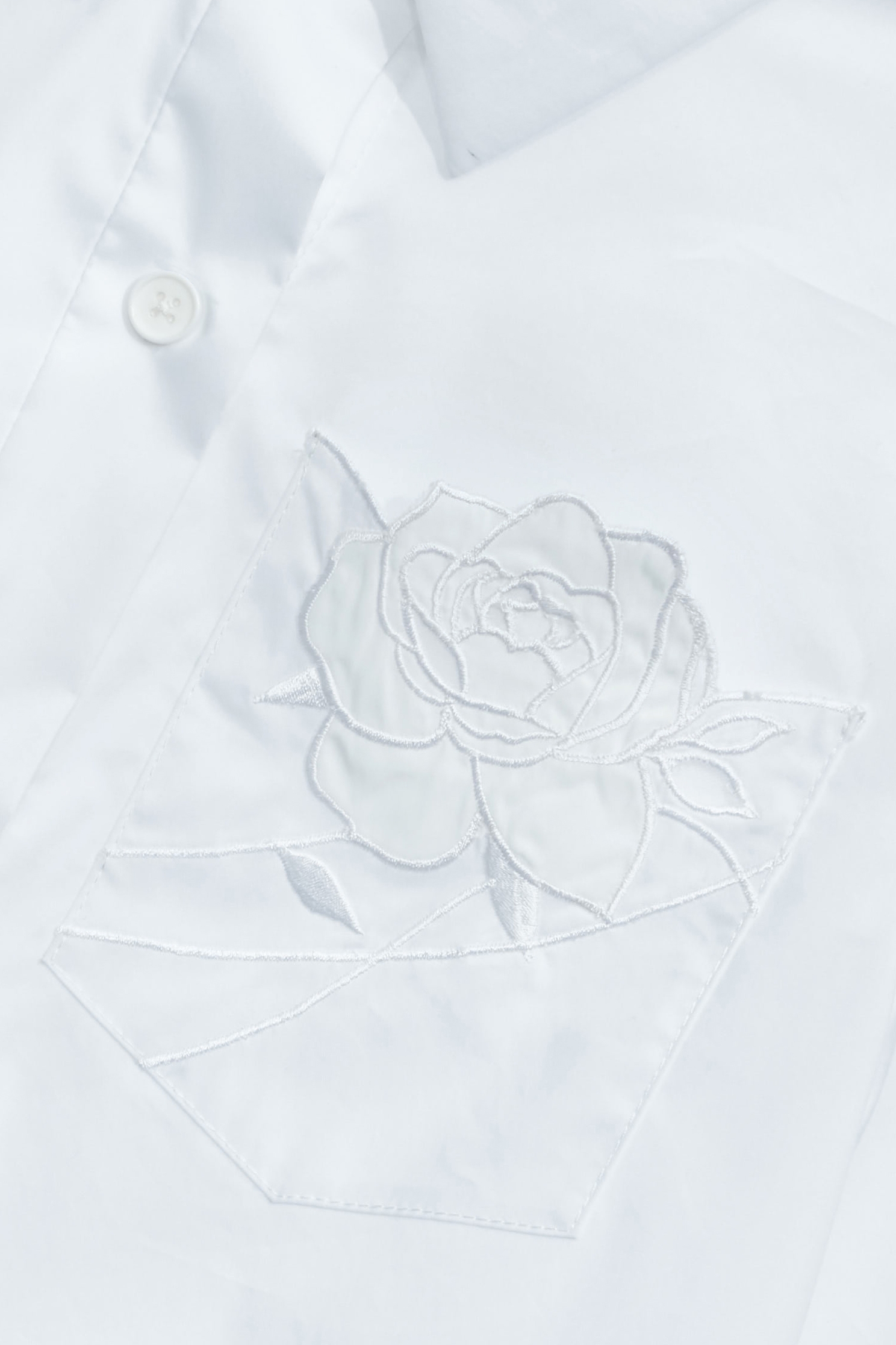  立體花朵繡花單品上衣 立體花朵繡花單品上衣,上衣,春夏穿搭,約會特輯,花花世界