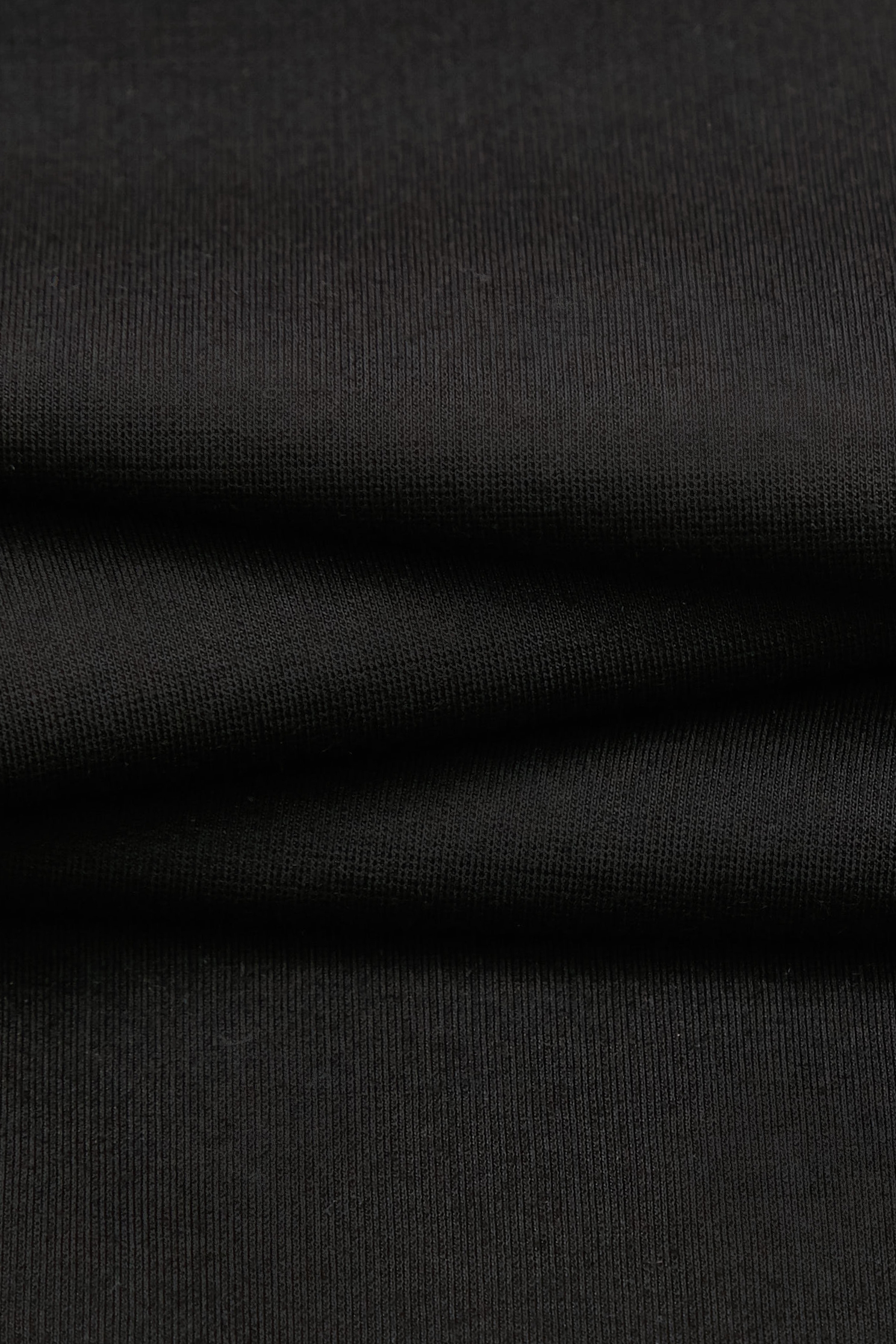 黑白撞色玫瑰繞花袖單品上衣黑白撞色玫瑰繞花袖單品上衣,上衣,人氣商品,春夏穿搭,時髦成套搭配,花花世界