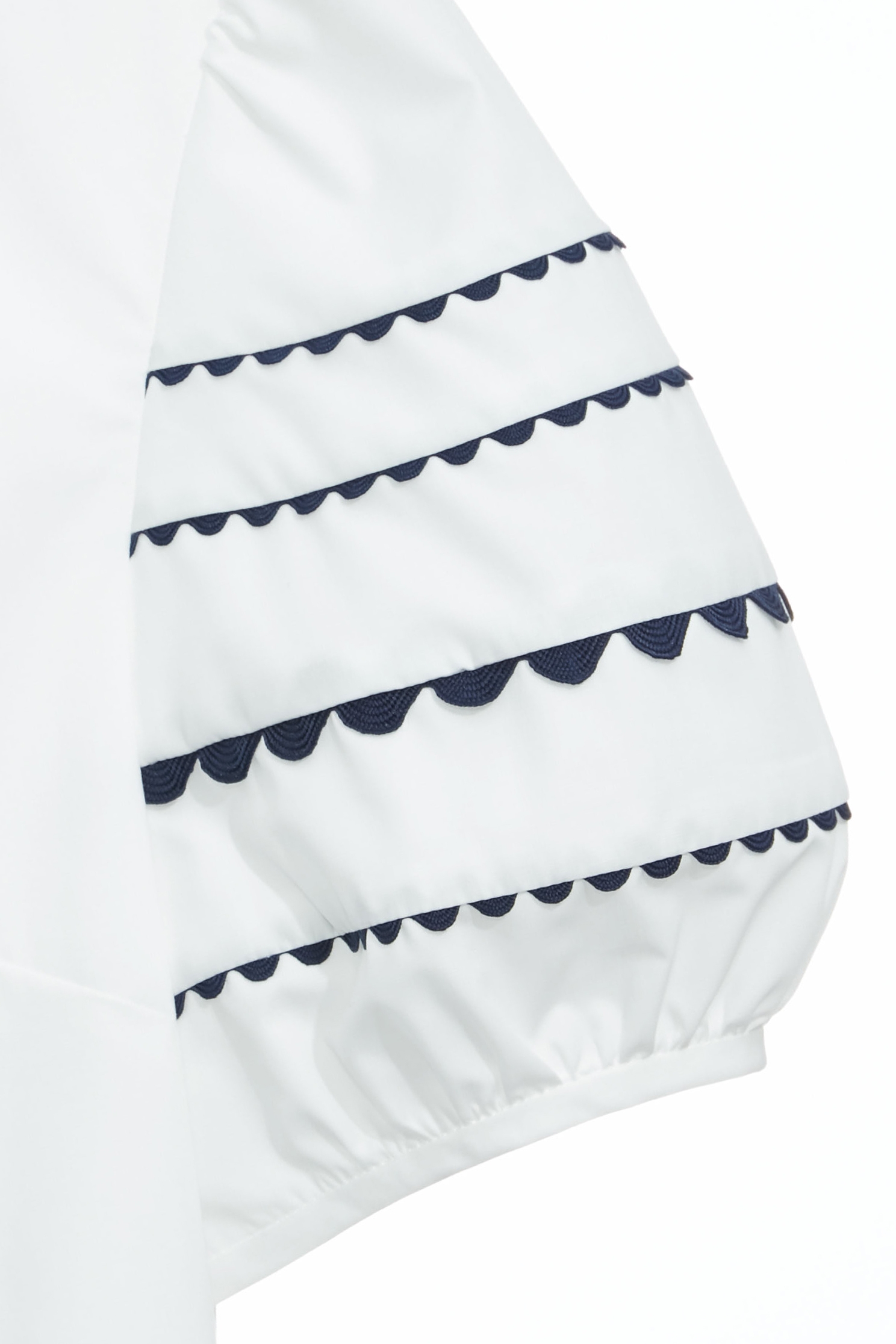 海洋洞穴色織帶飾邊上衣海洋洞穴色織帶飾邊上衣,上班OL穿搭,上衣,人氣商品,春夏穿搭,約會特輯