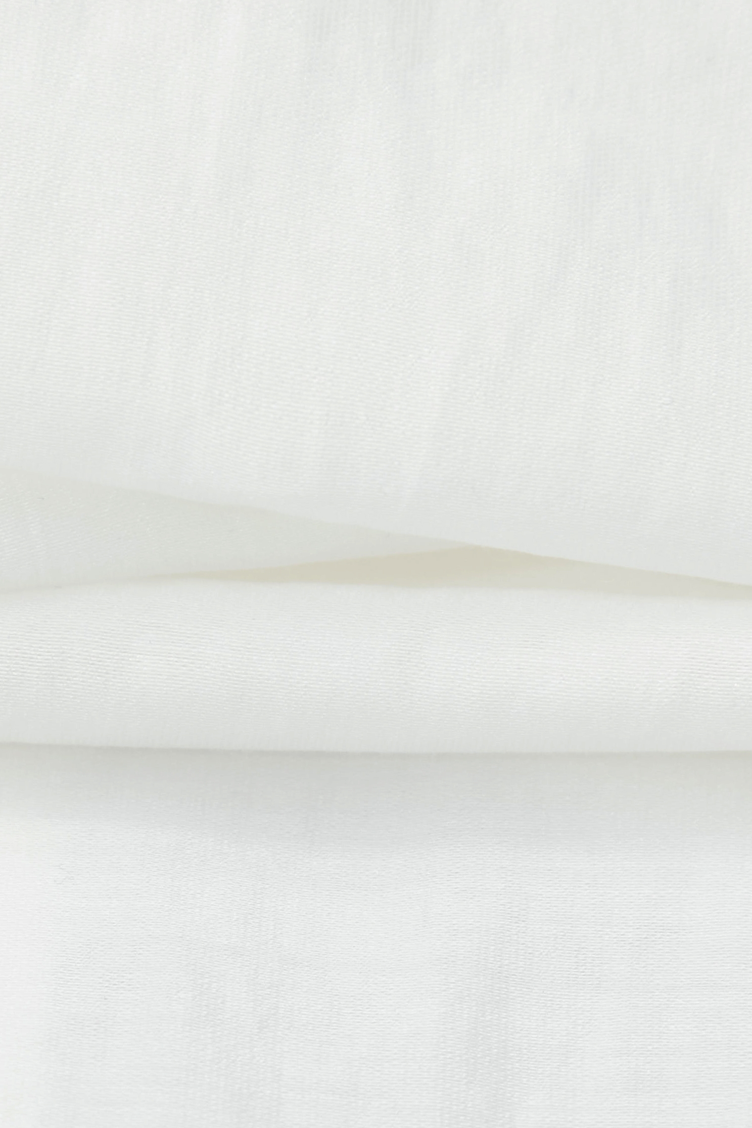 光學白造型袖絲棉上衣光學白造型袖絲棉上衣,上班OL穿搭,上衣,春夏穿搭,約會特輯