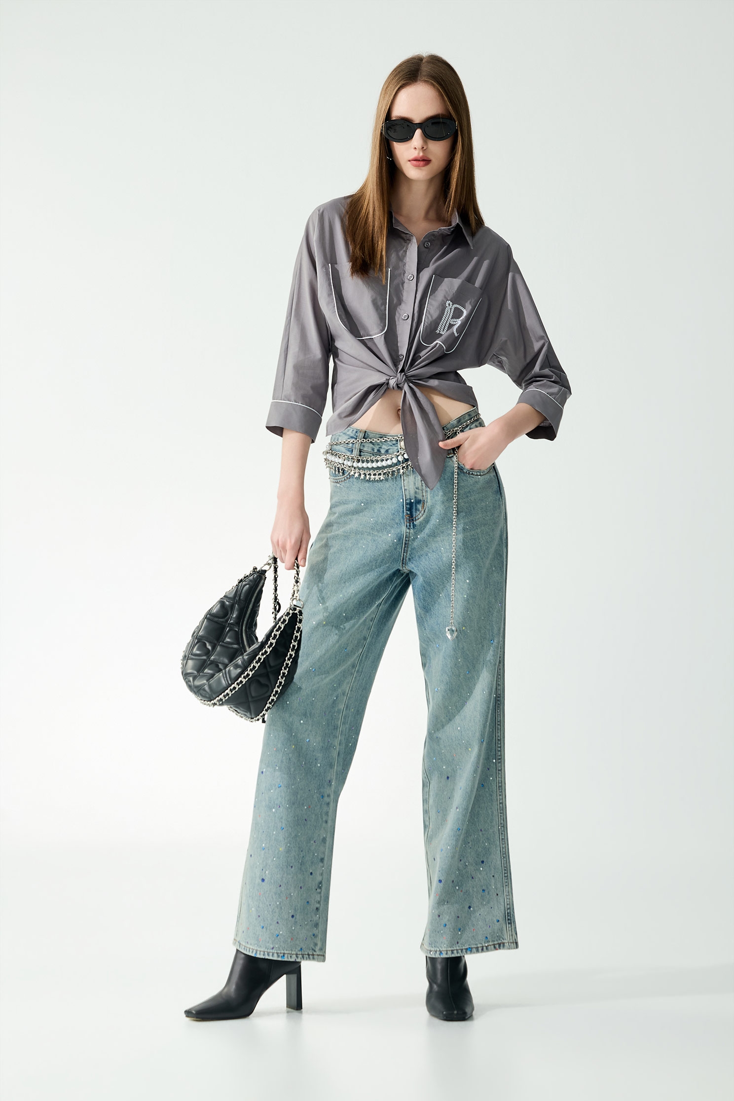 丁香灰繡花綁帶襯衫丁香灰繡花綁帶襯衫,上班OL穿搭,人氣商品,春夏穿搭,繡花,襯衫