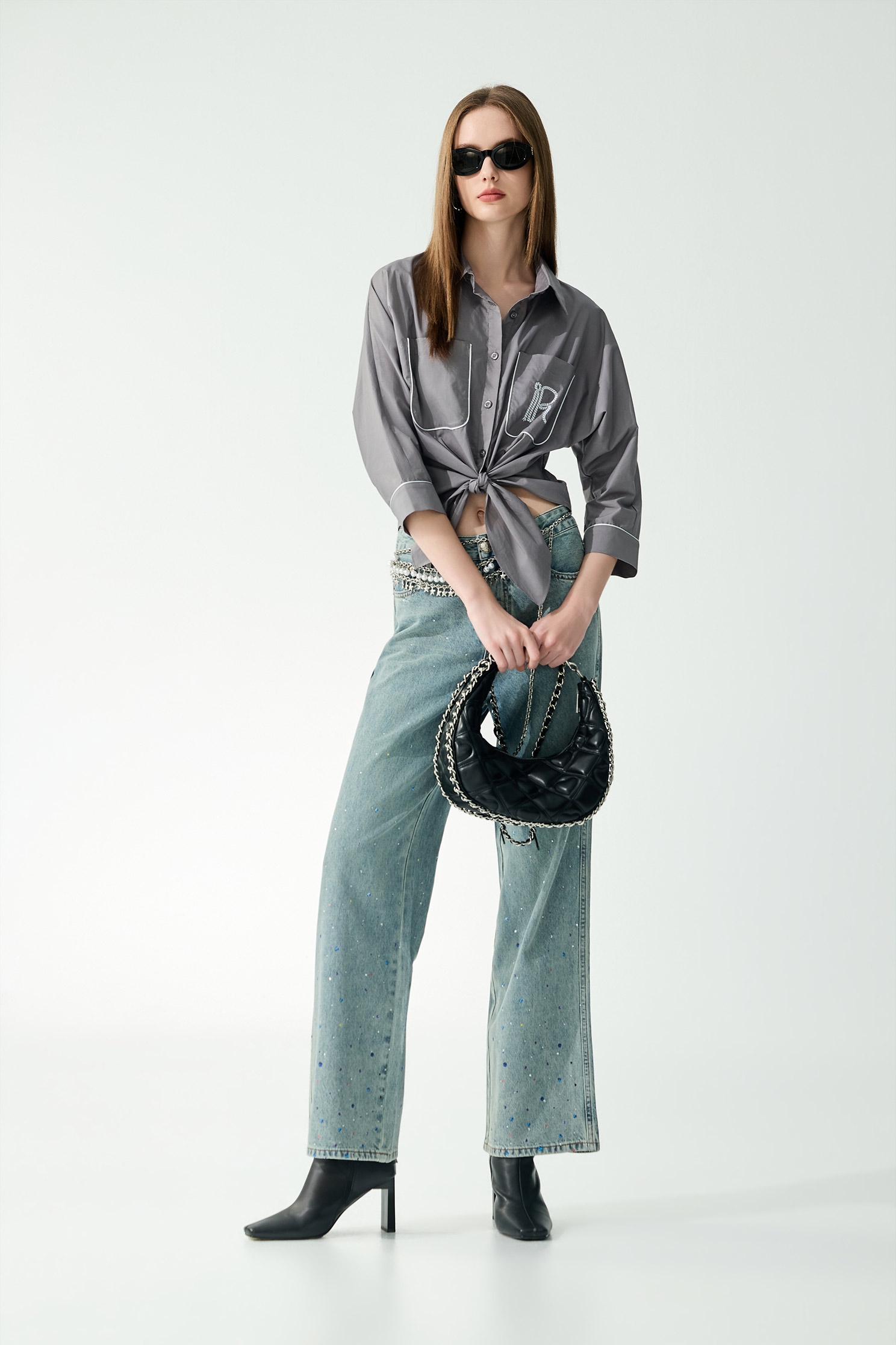 丁香灰繡花綁帶襯衫丁香灰繡花綁帶襯衫,上班OL穿搭,人氣商品,春夏穿搭,繡花,襯衫