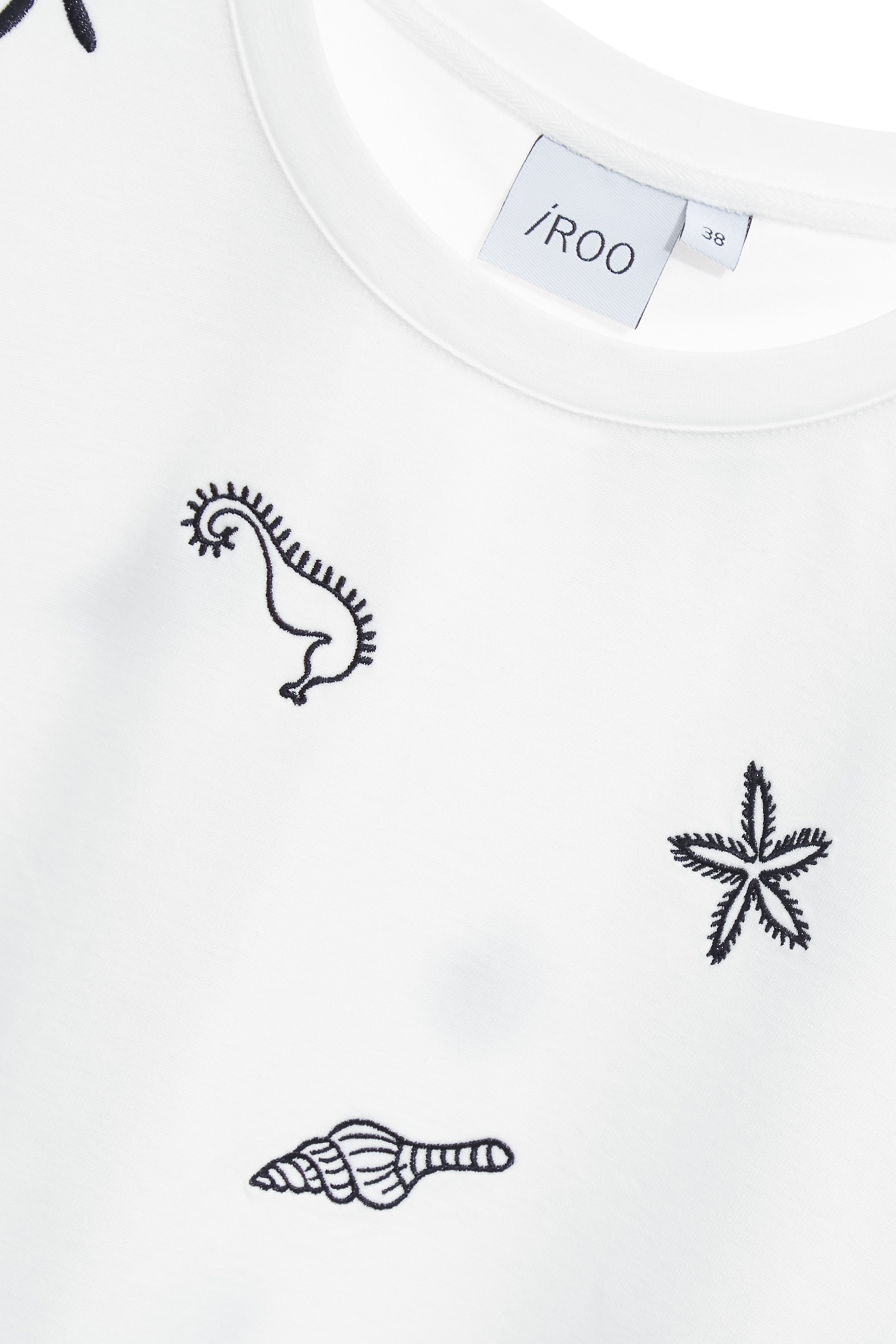海洋生物刺繡T恤上衣海洋生物刺繡T恤上衣,T-Shirt,上衣,刺繡,春夏穿搭,白色上衣