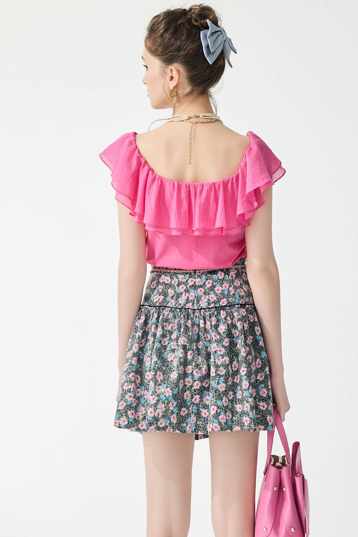 壓紋雪紡荷葉Ｔ恤上衣壓紋雪紡荷葉Ｔ恤上衣,上衣,春夏穿搭,荷葉,雪紡